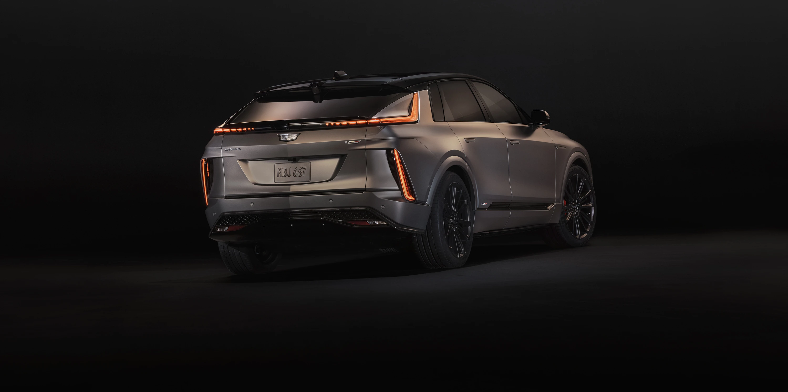 Cadillac LYRIQ-V exterior view