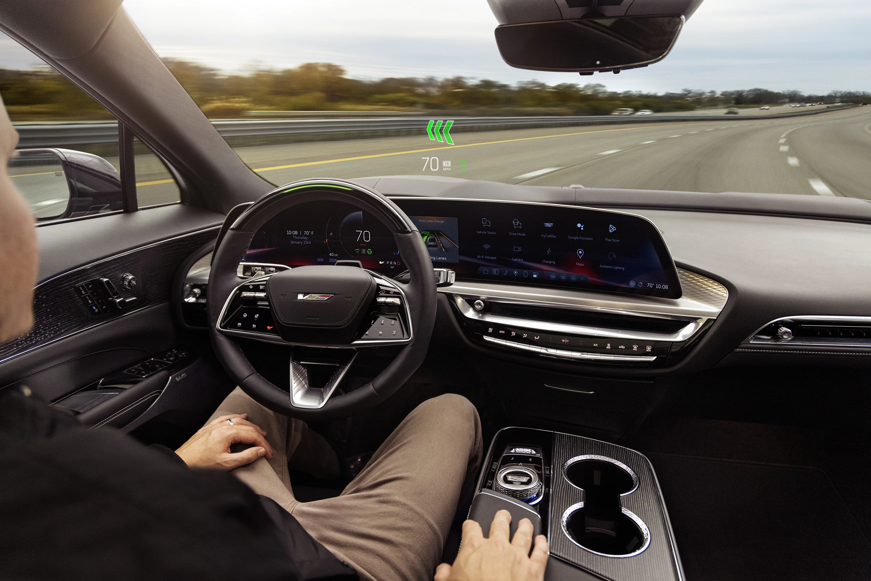 Cadillac LYRIQ-V screens view