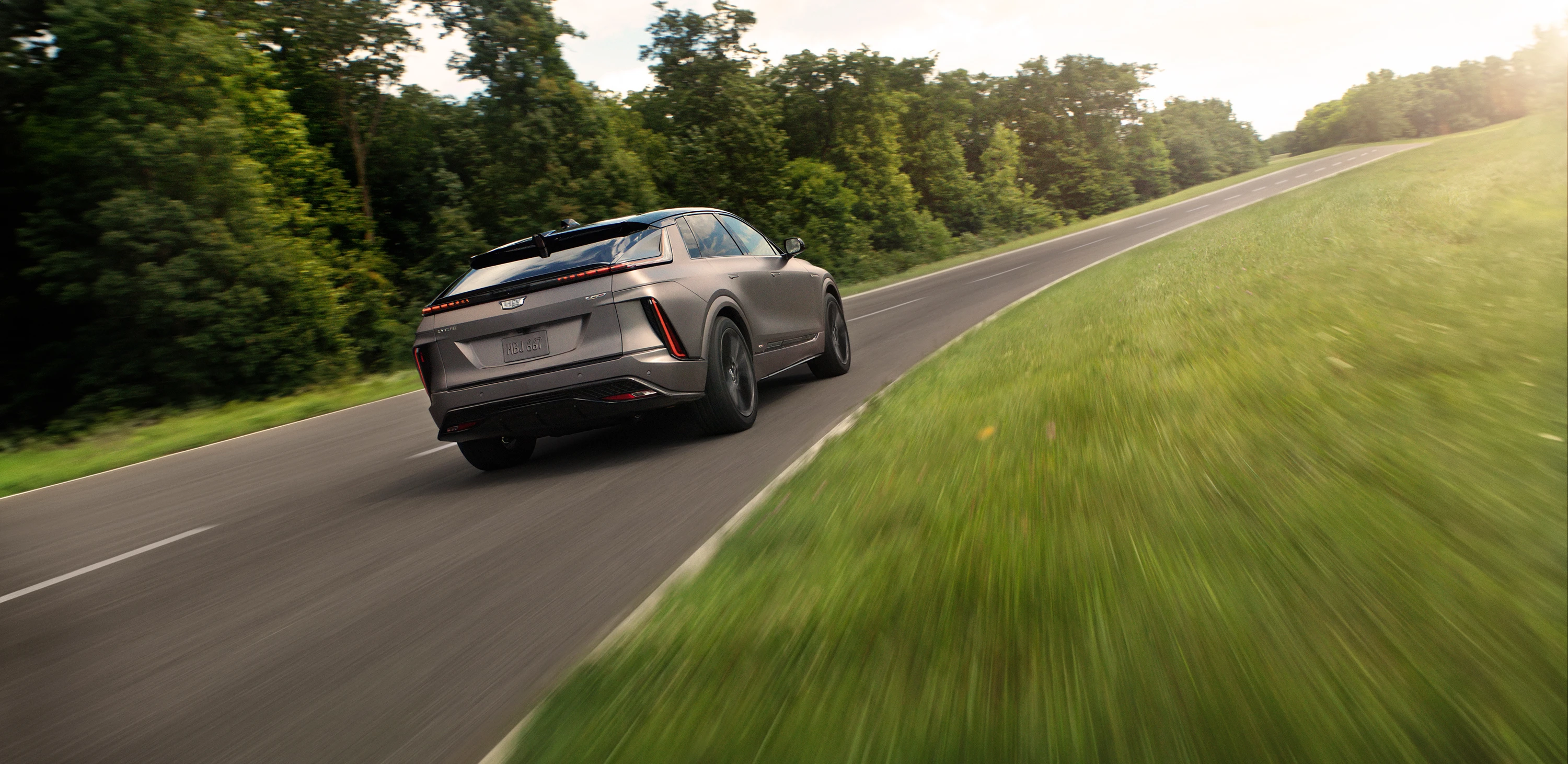 Cadillac LYRIQ-V dynamic view