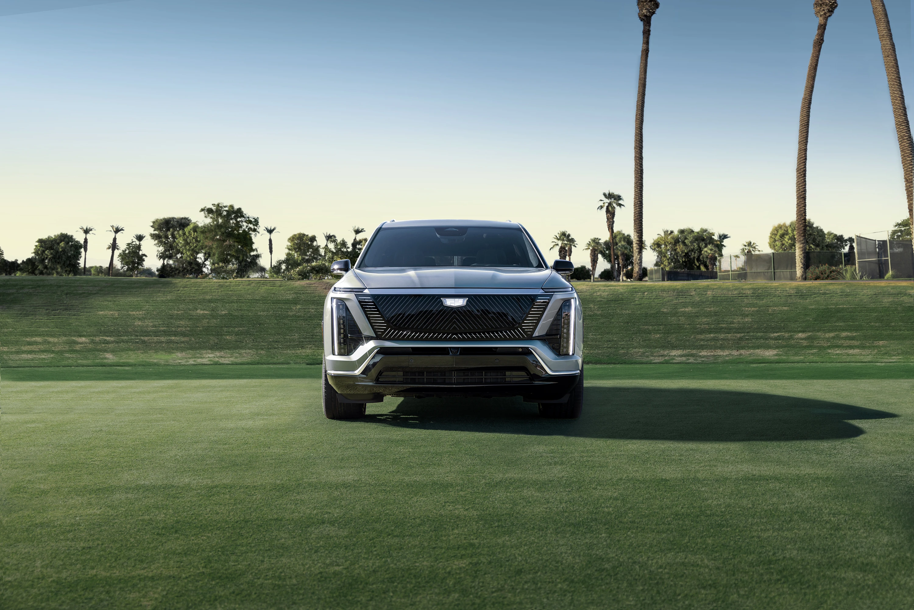 Cadillac VISTIQ AWD exterior view