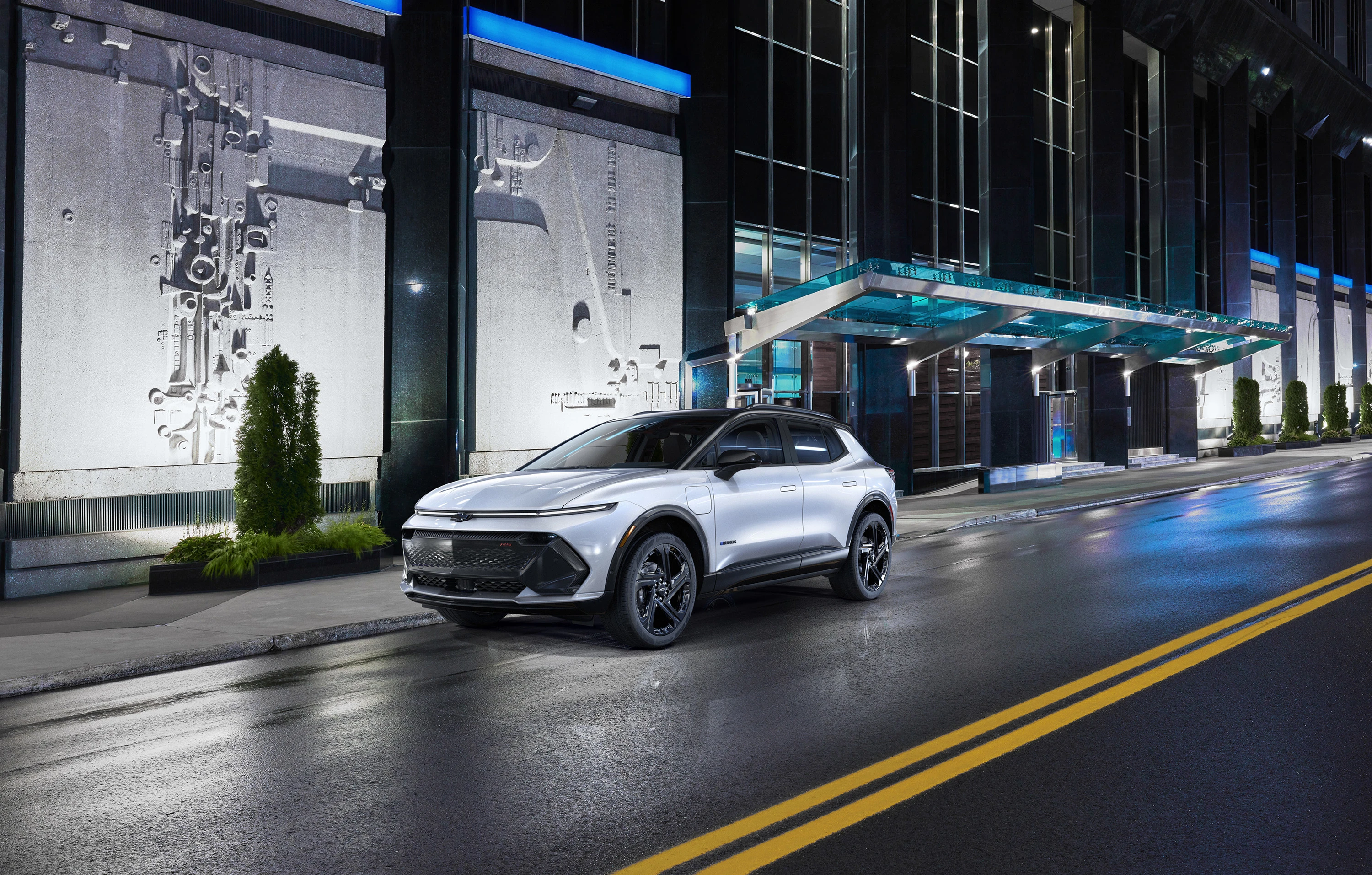 Chevrolet Equinox EV FWD electric vehicle
