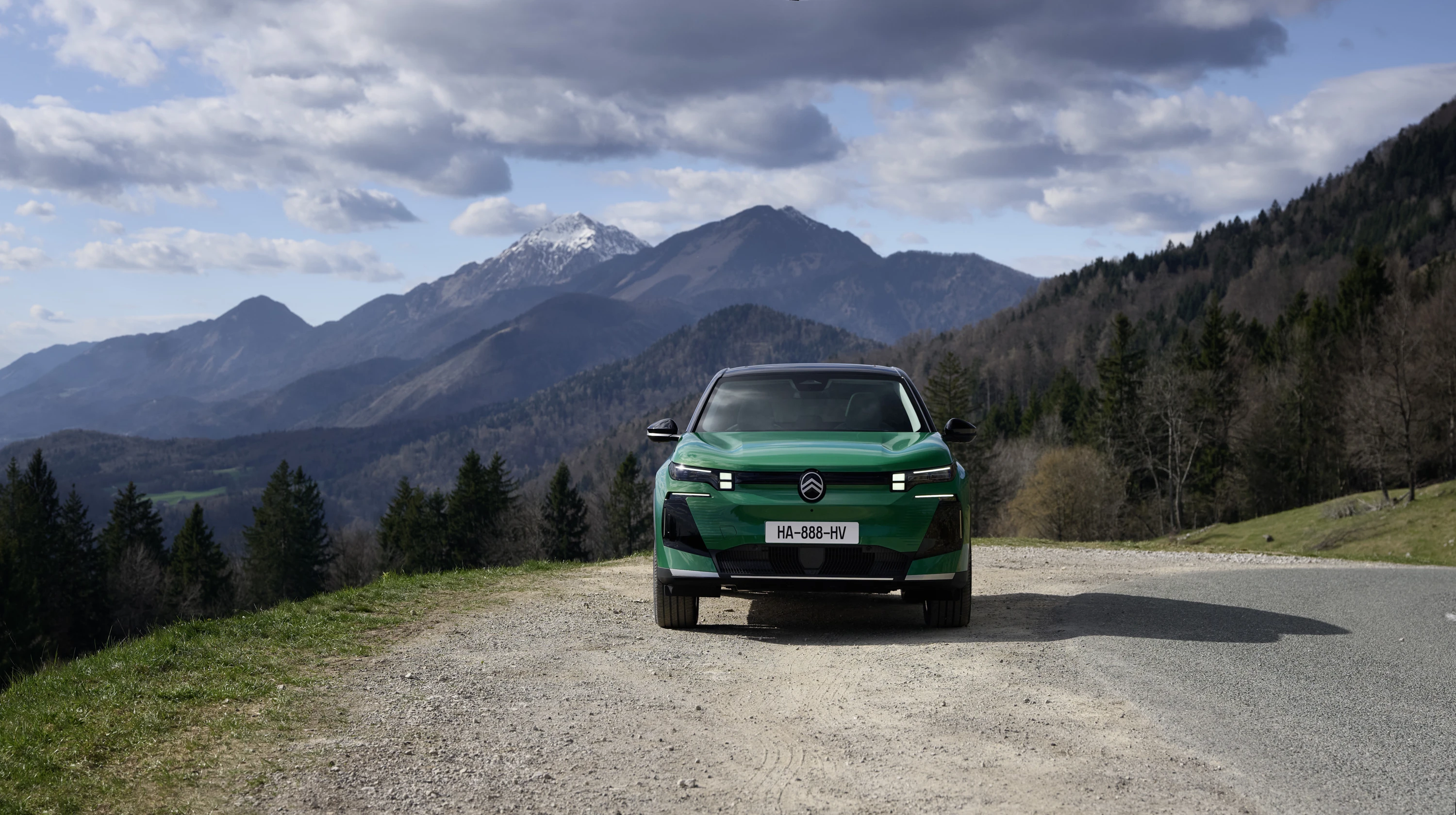 Citroën ë-C5 Aircross Long Range exterior view