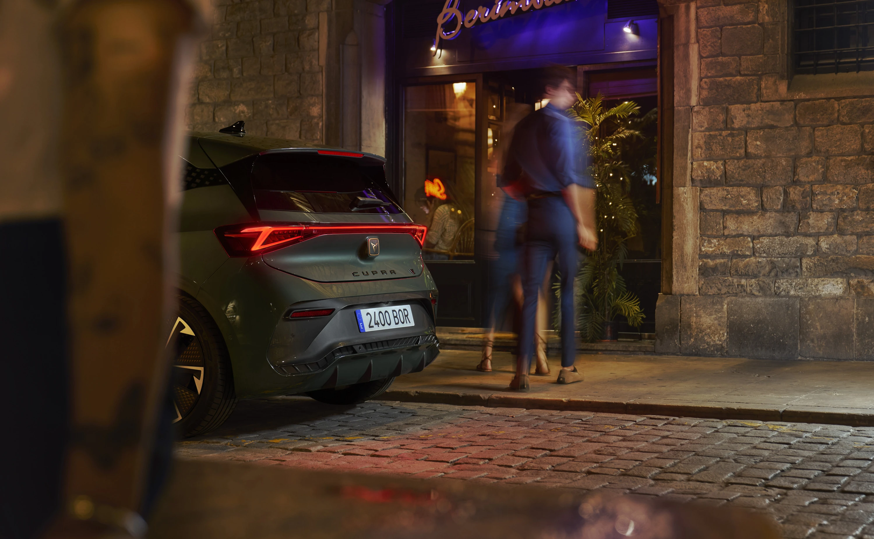 CUPRA BORN VZ exterior view