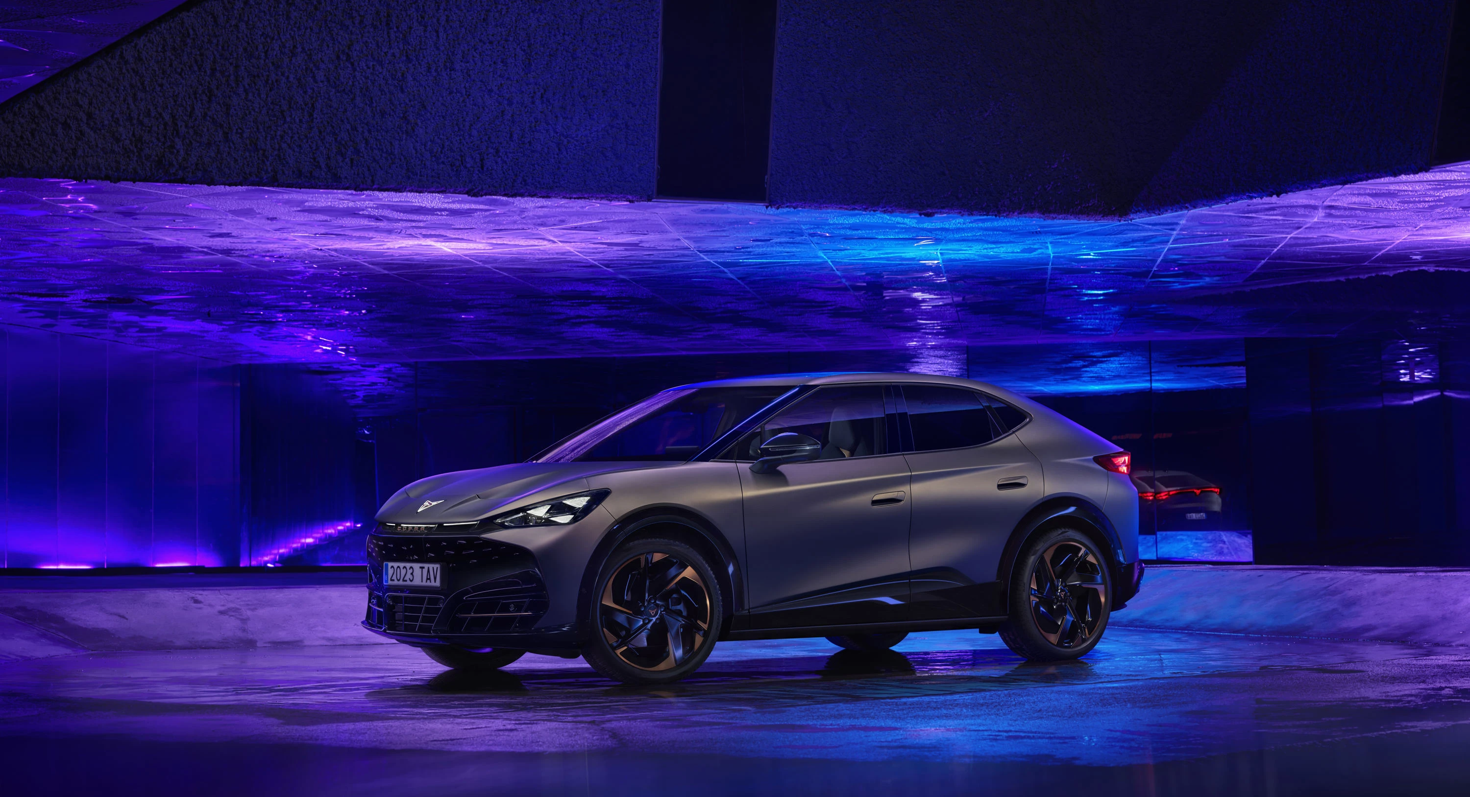 CUPRA Tavascan Endurance exterior view