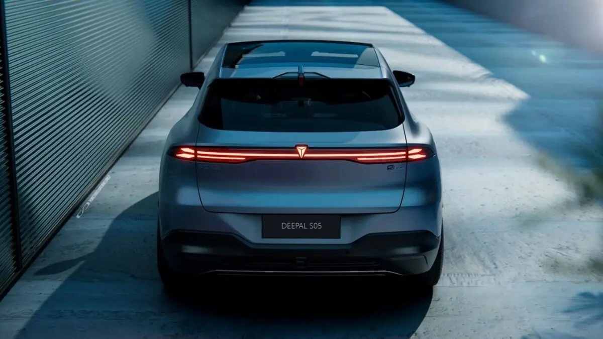 Deepal S05 RWD exterior view