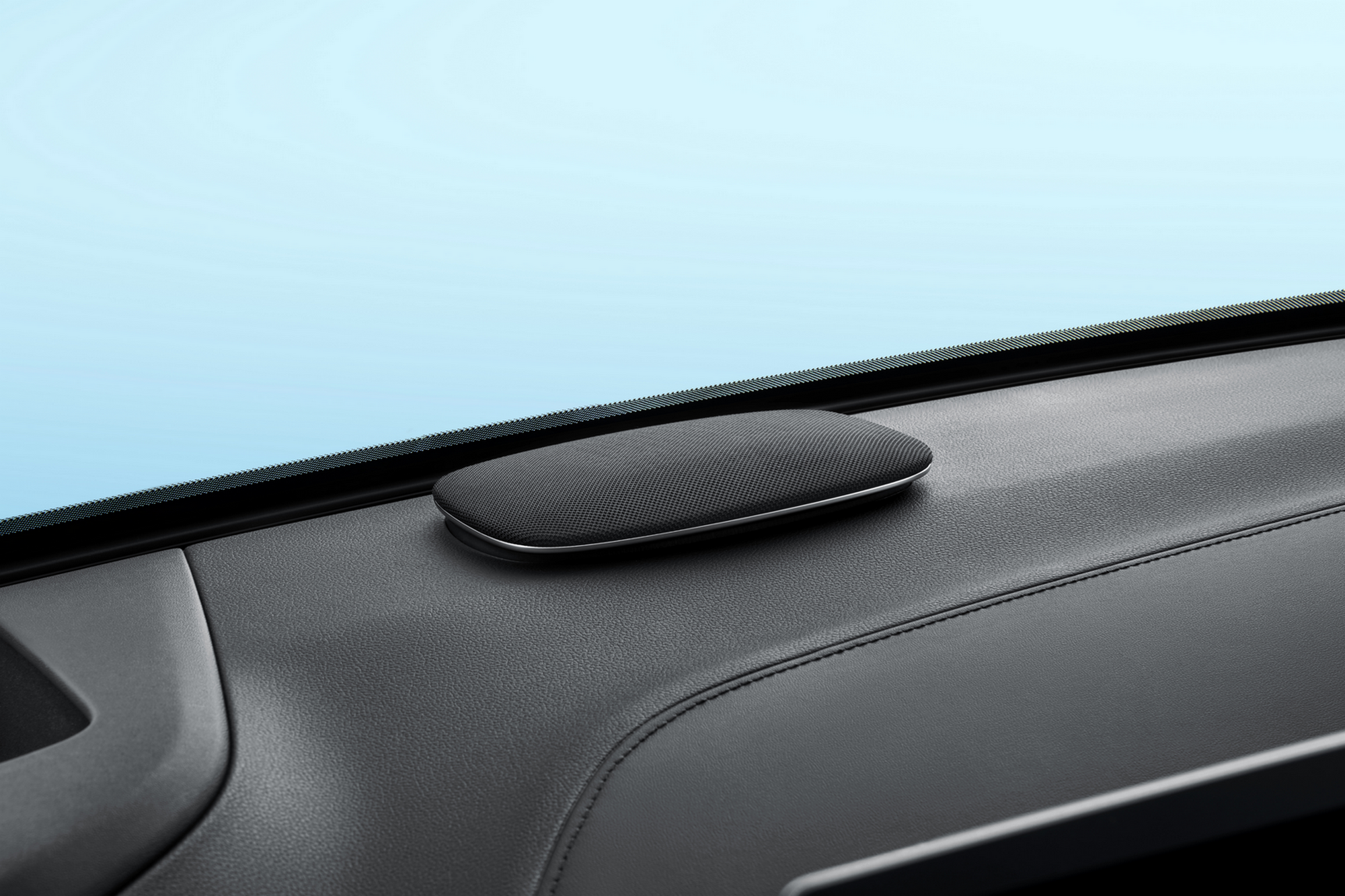 Deepal S07 Long Range speakers view
