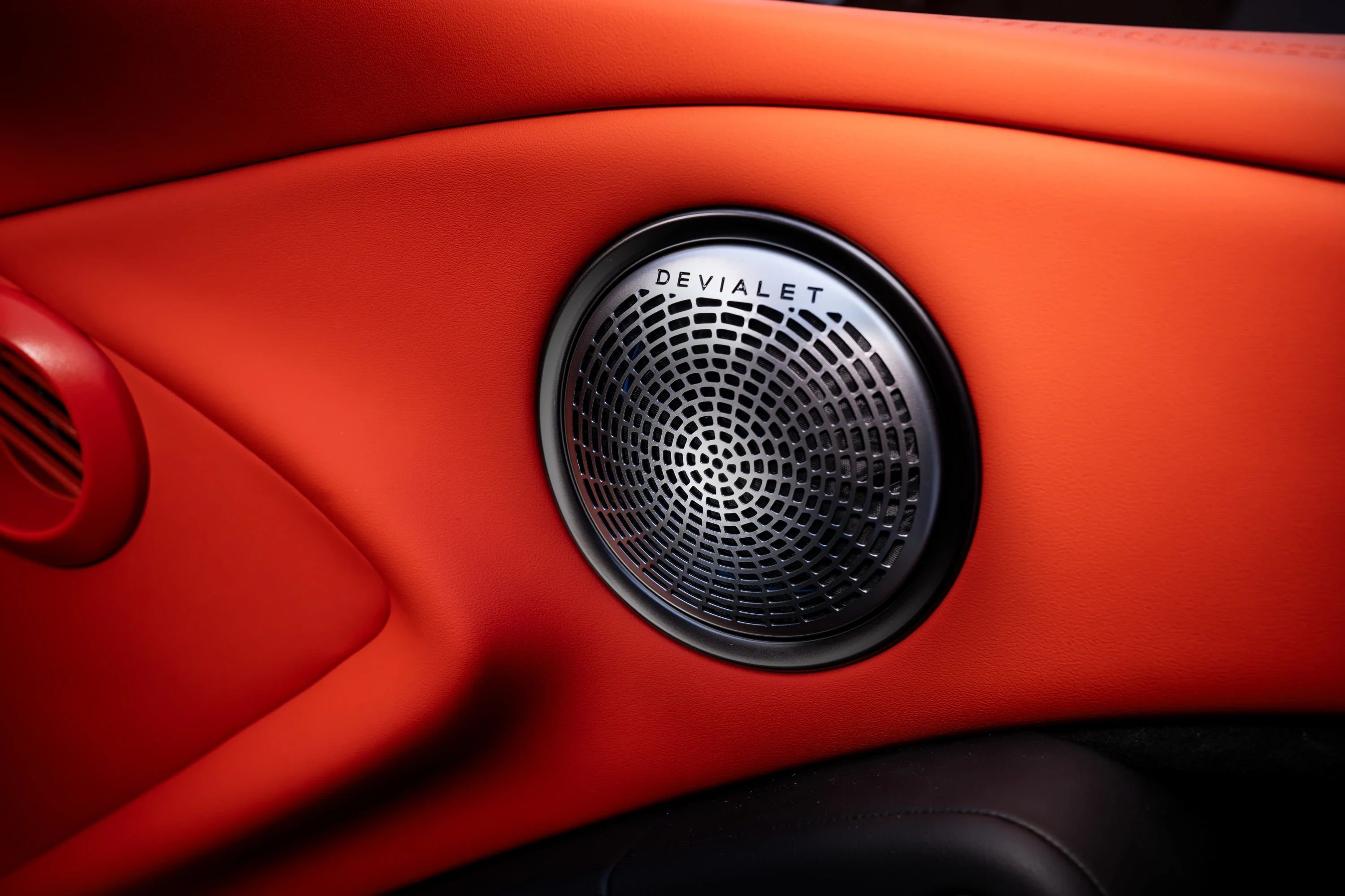 Denza Z Coupe speakers view