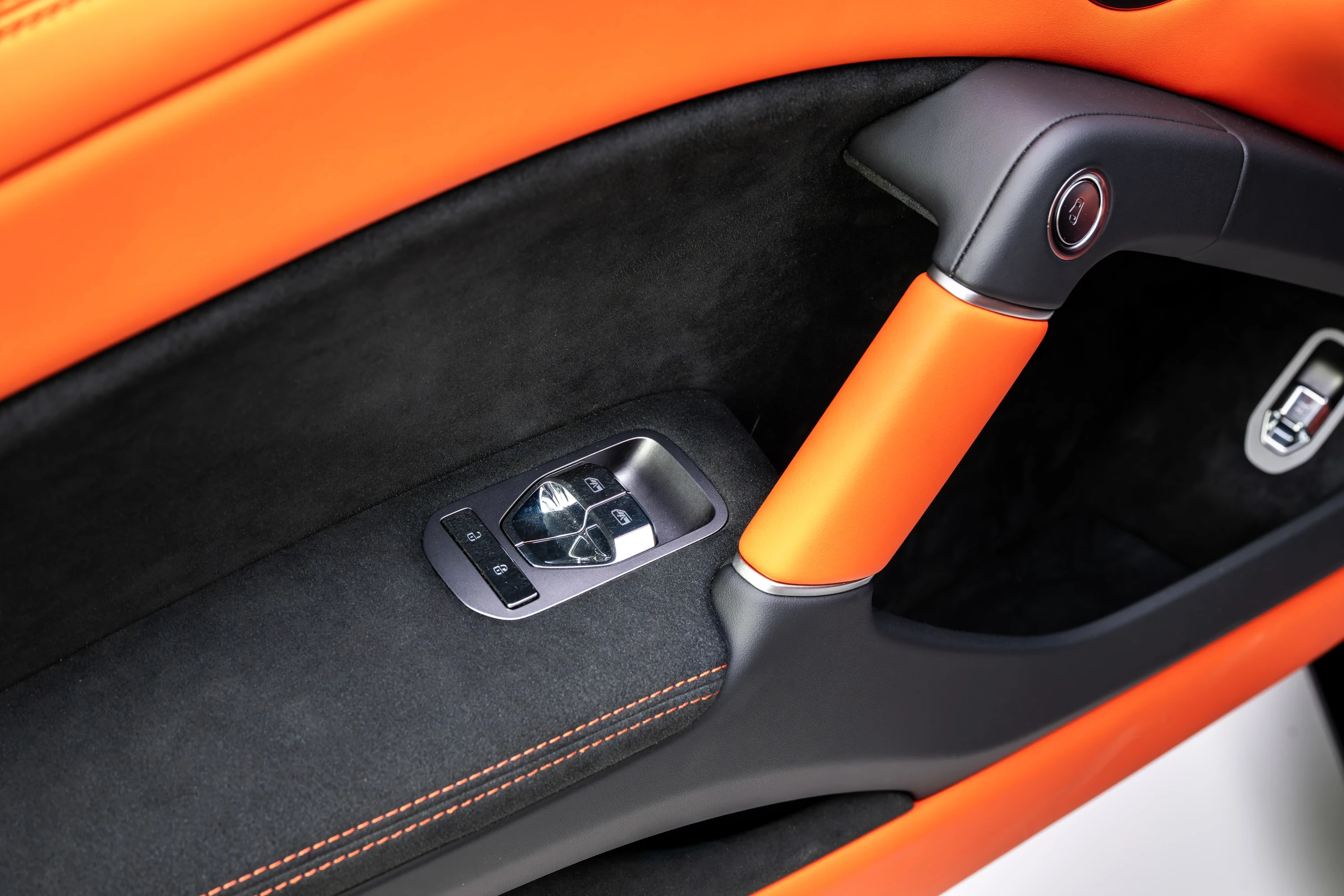 Denza Z Coupe details view