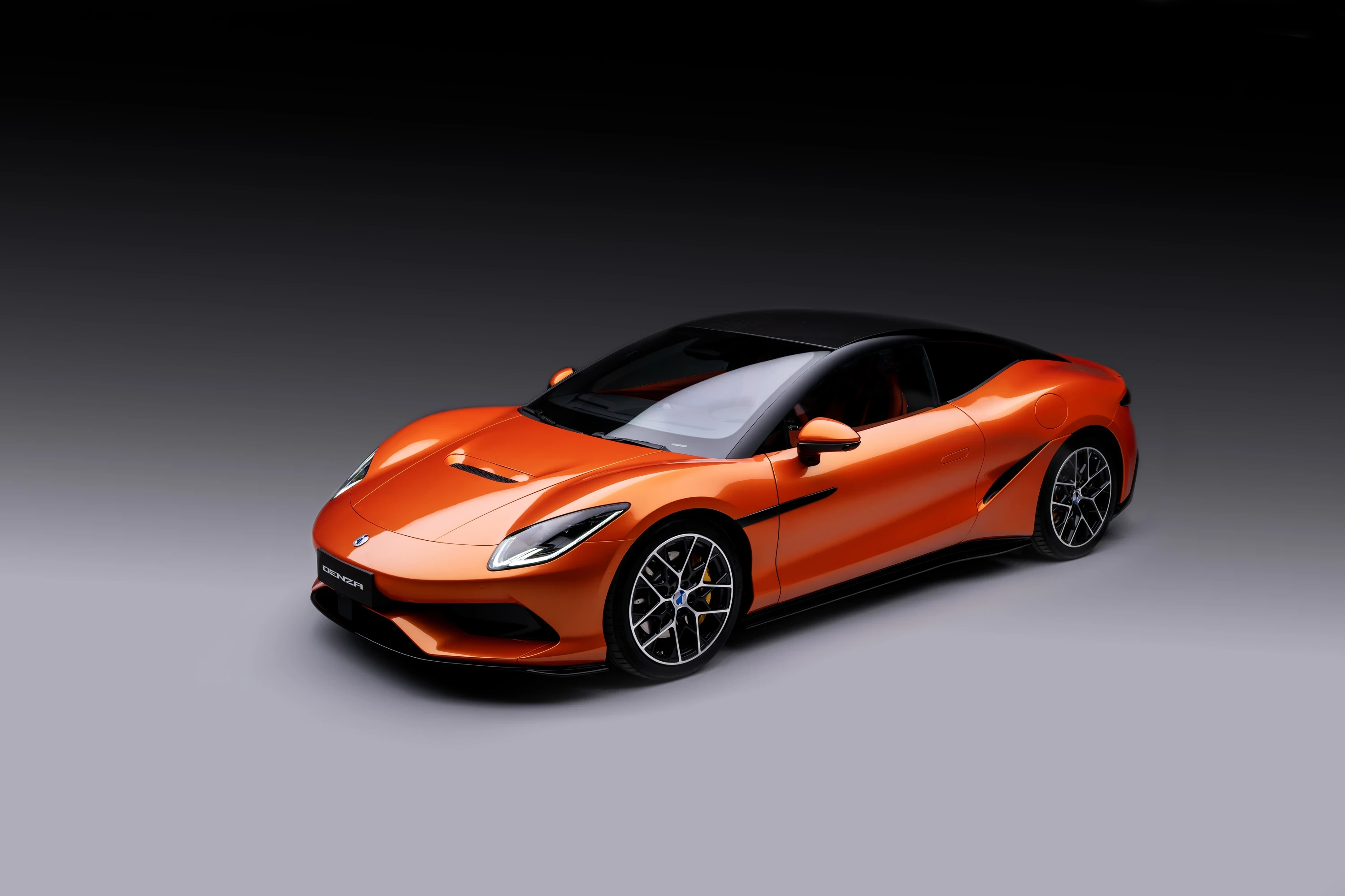 Denza Z Coupe exterior view