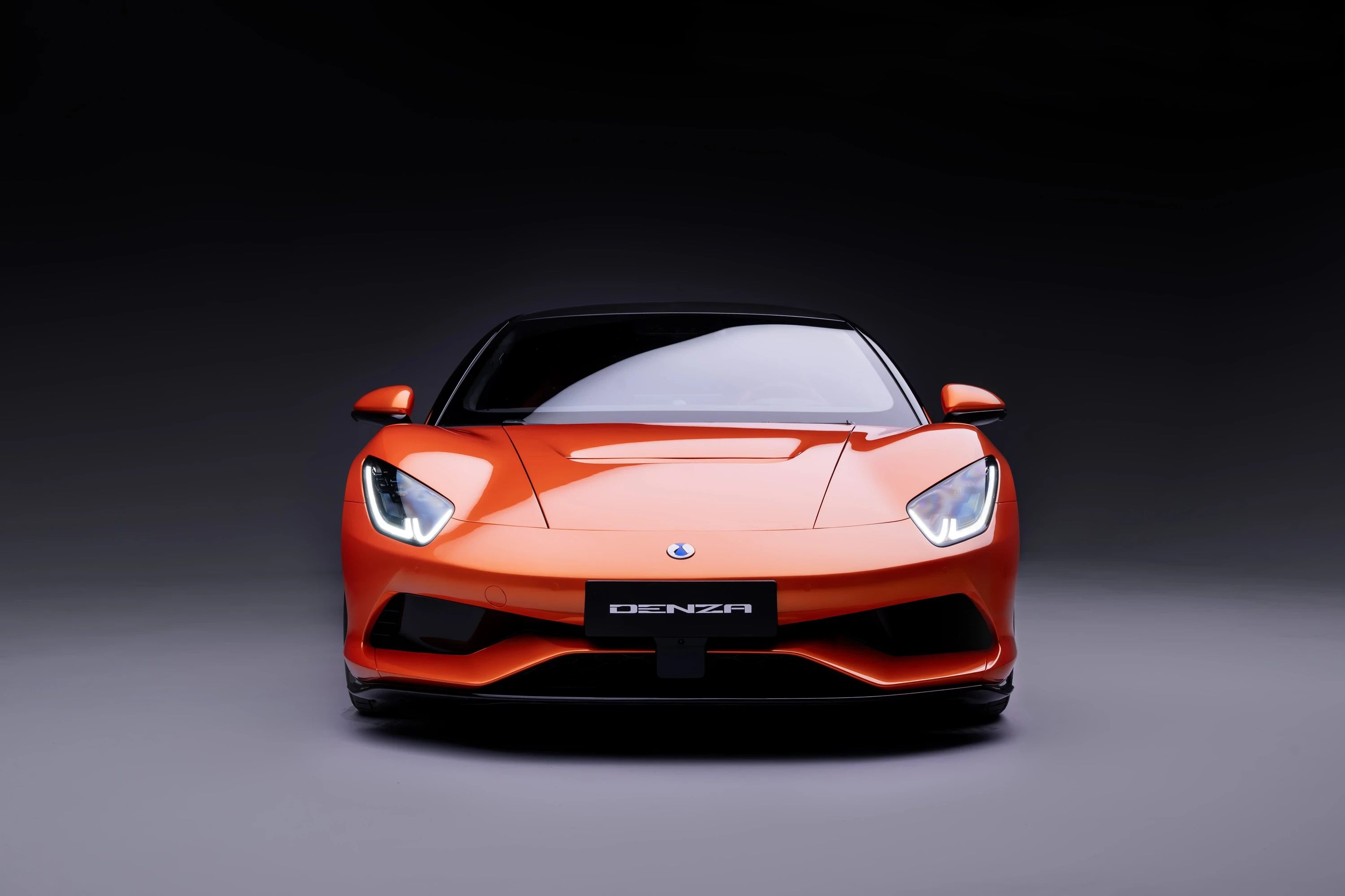 Denza Z Coupe exterior view