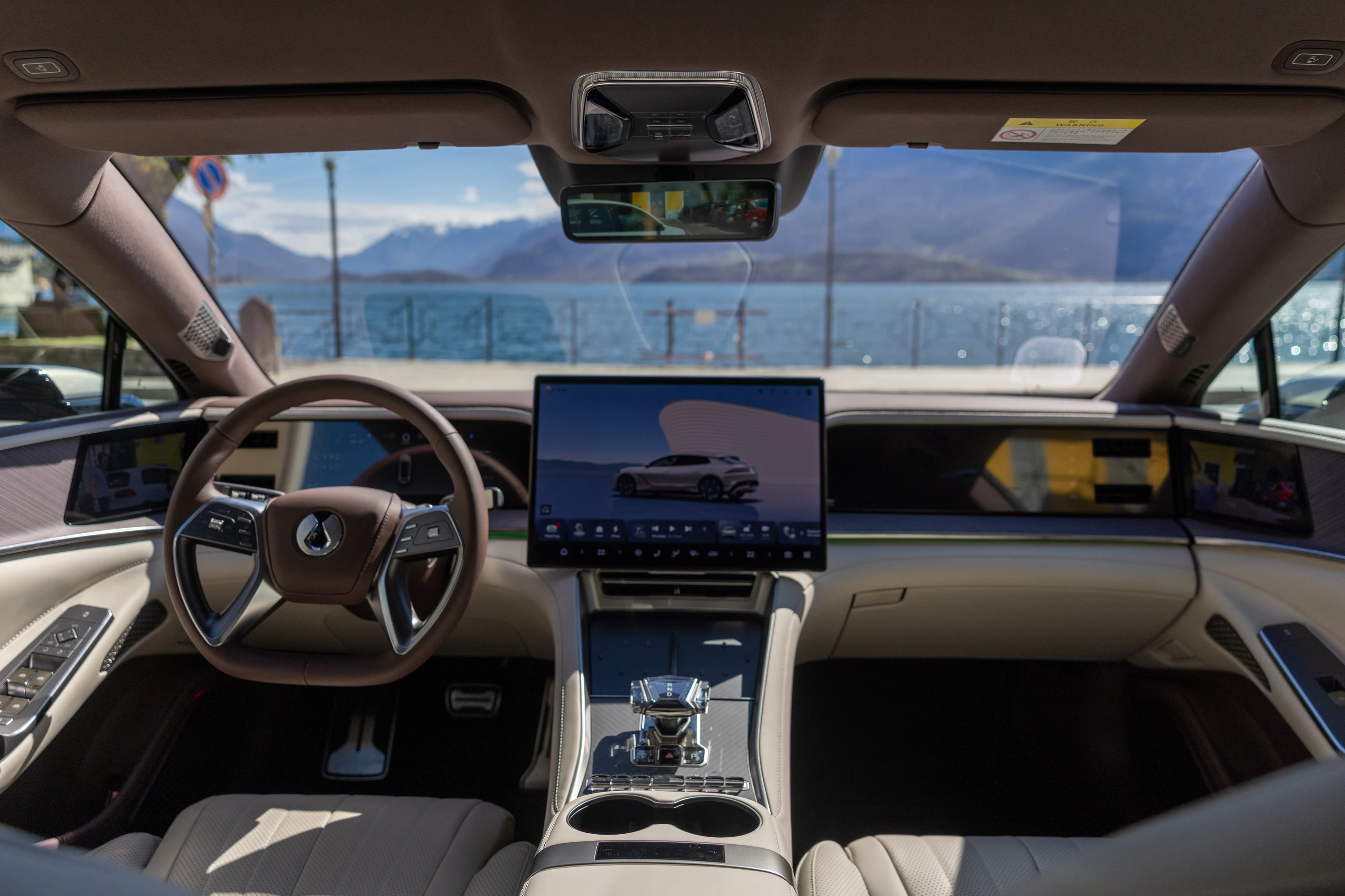 Denza Z9 GT 122 kWh interior view