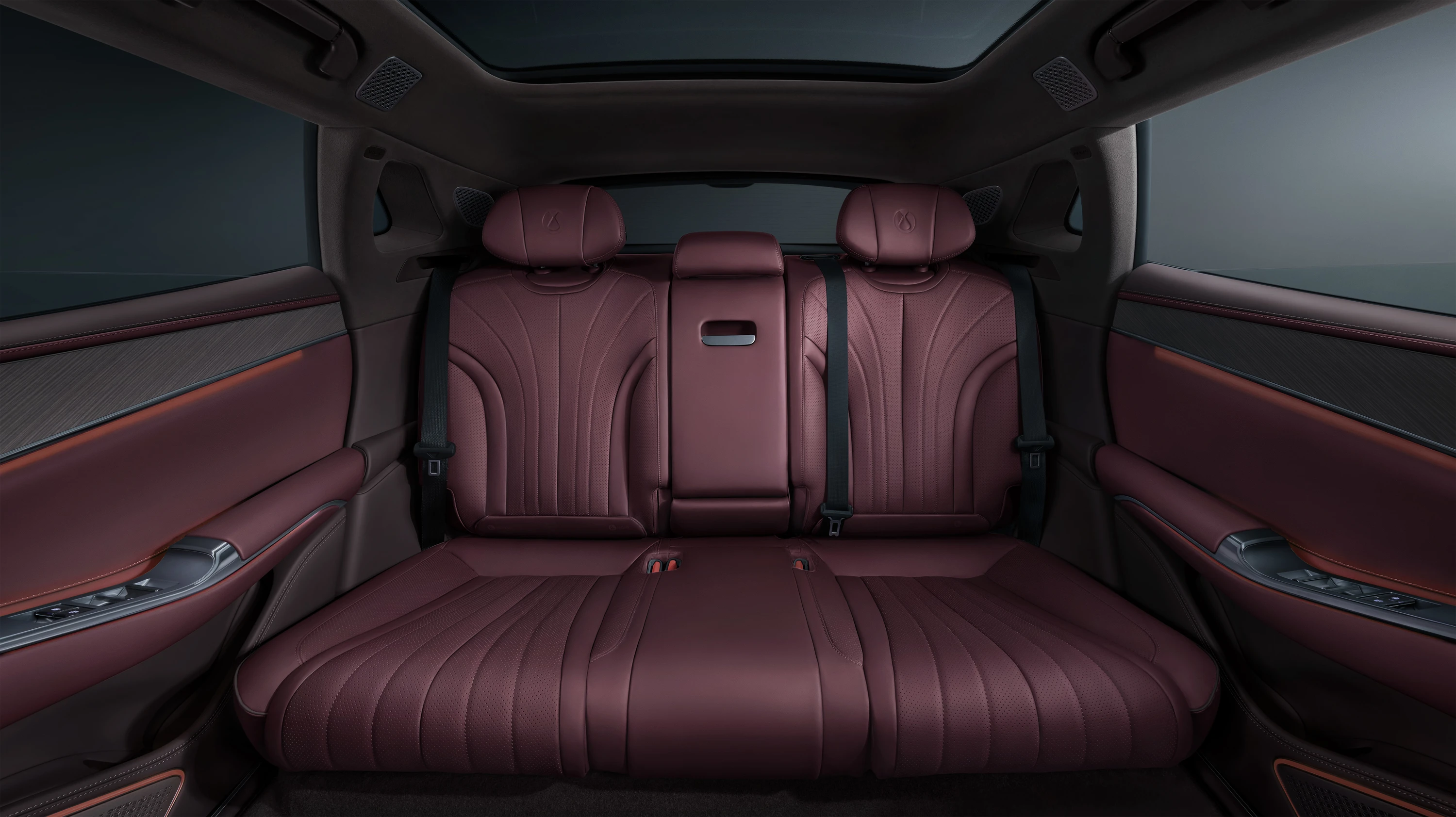 Denza Z9 GT 122 kWh secondrowseats view