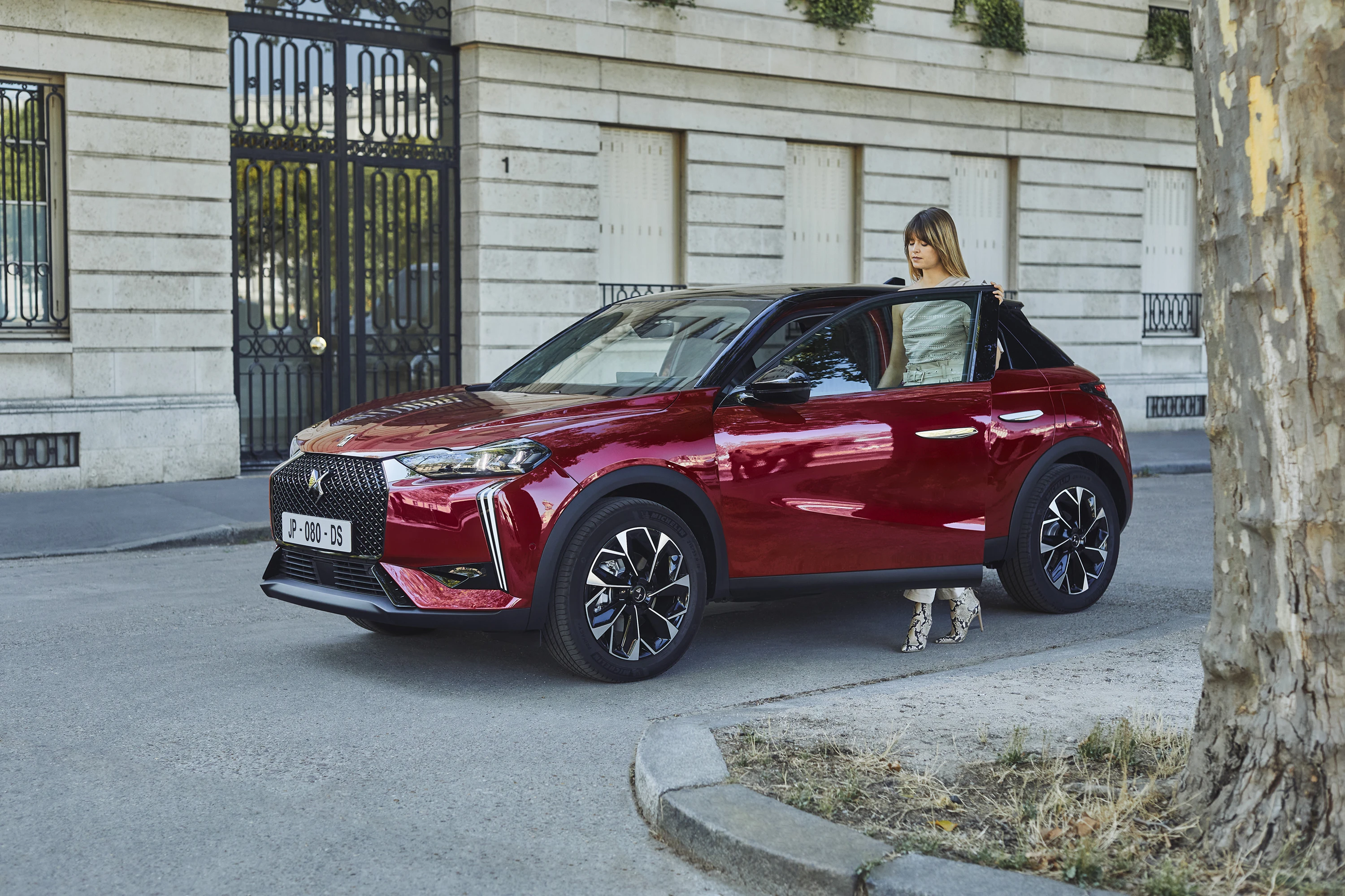 DS 3 E-Tense electric vehicle