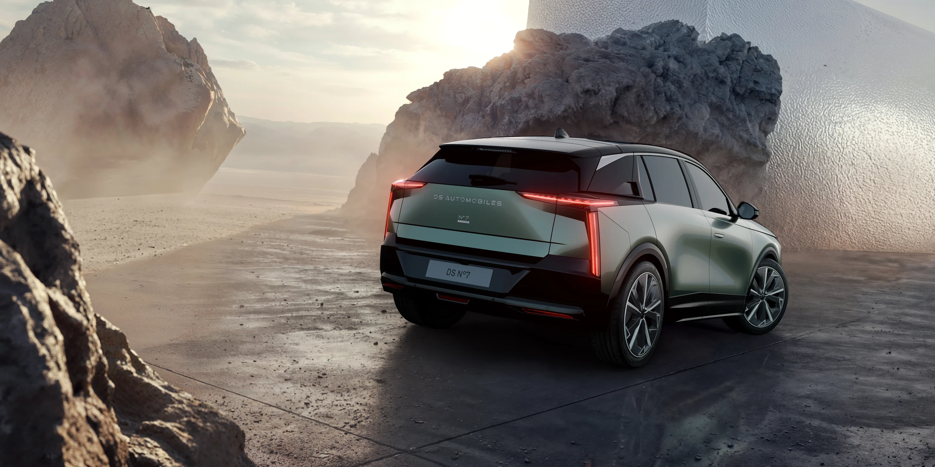 DS N°7 E-Tense FWD exterior view