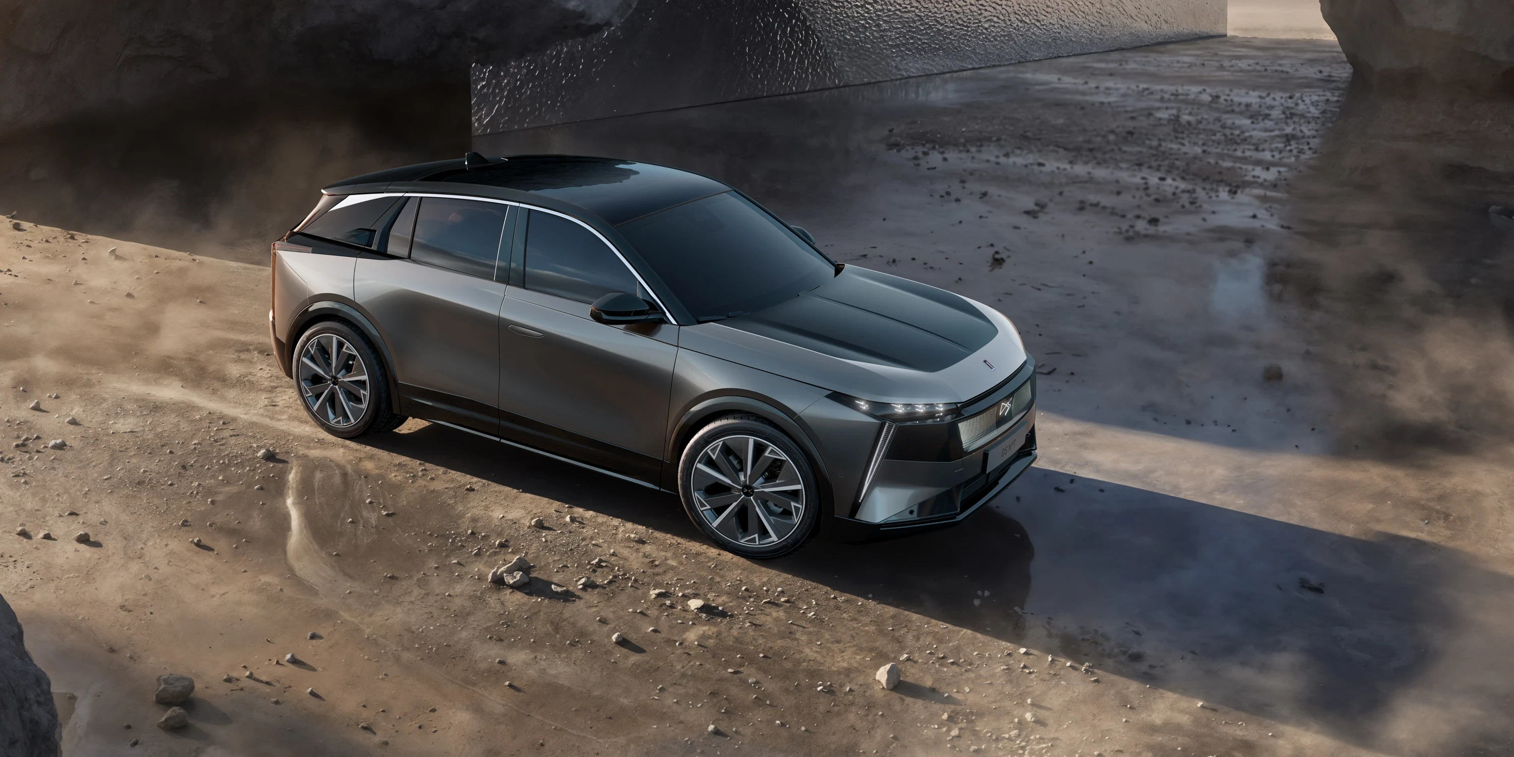 DS N°7 E-Tense FWD Long Range exterior view