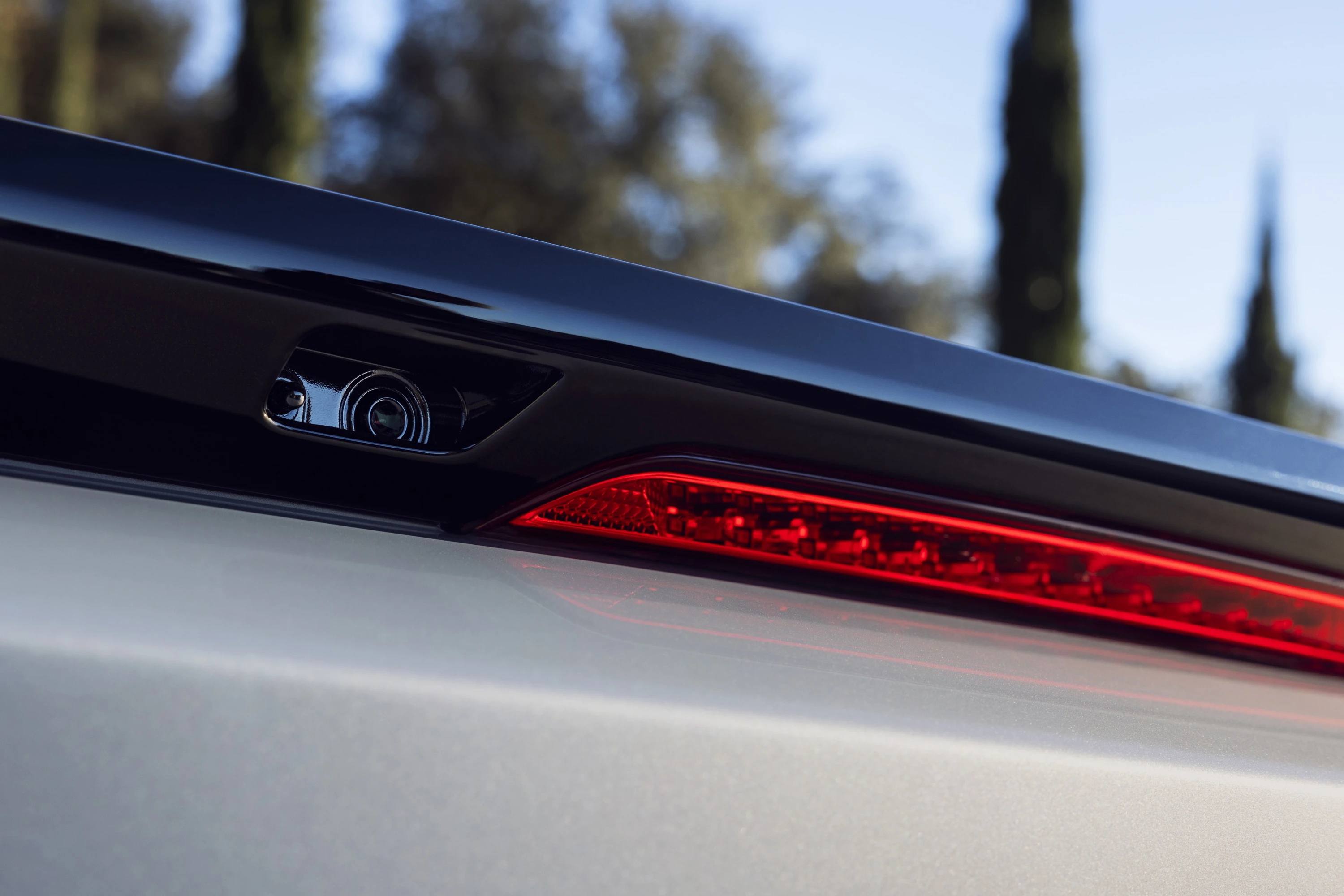 DS N°8 AWD Long Range details view