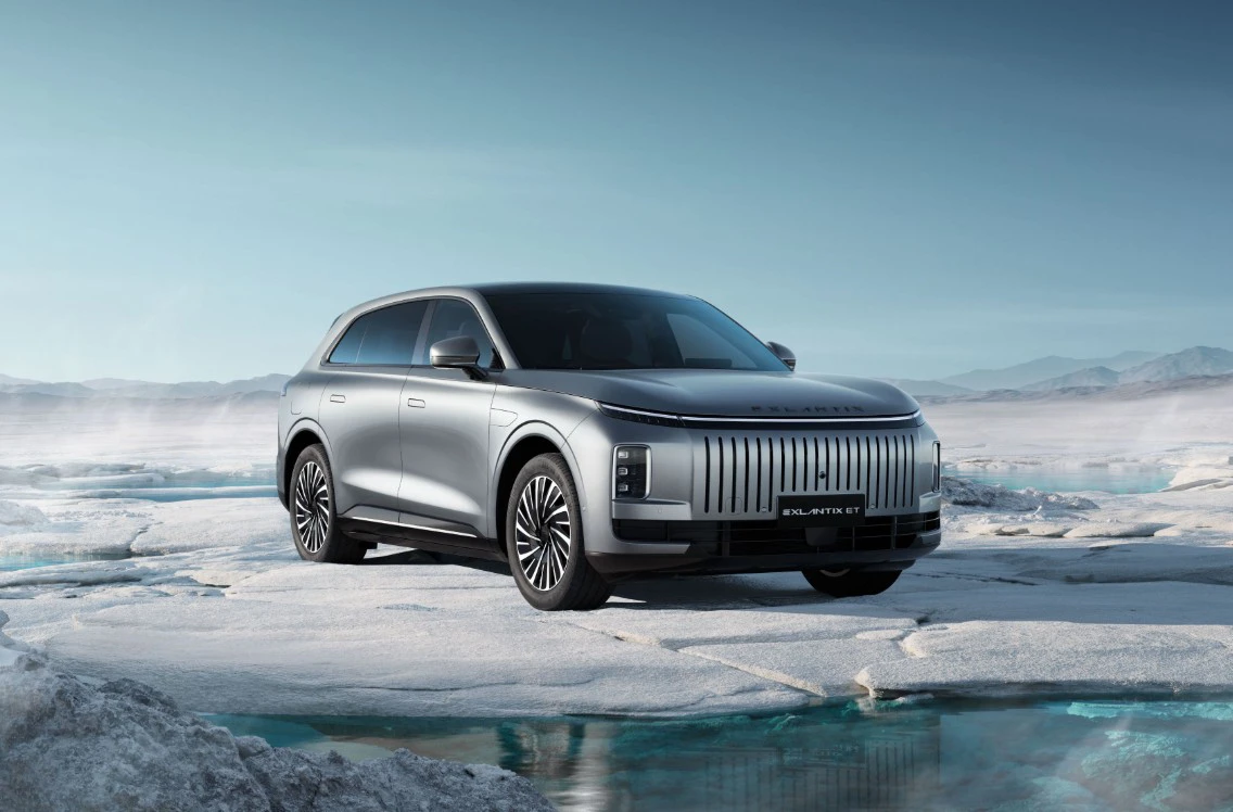 Exlantix ET 77kWh AWD exterior view