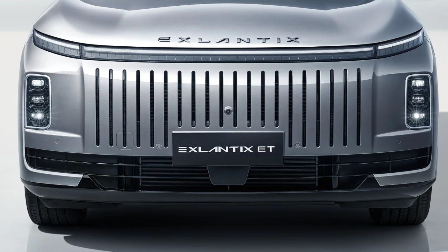 Exlantix ET 77kWh AWD headlights view