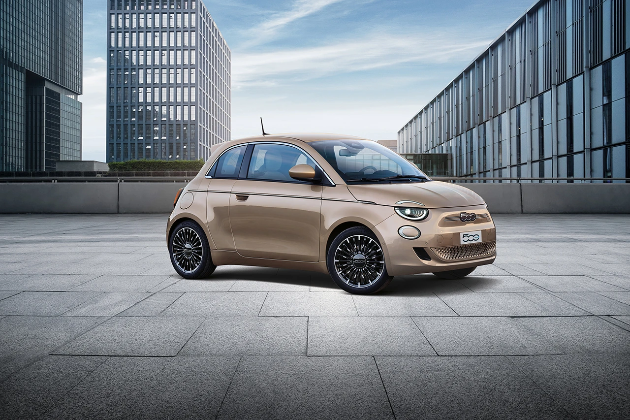 Fiat 500e 24 kWh exterior view