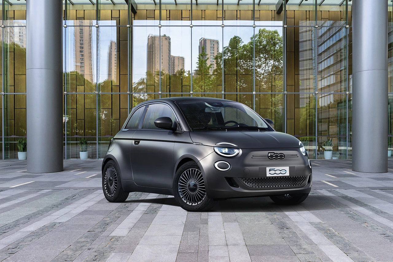 Fiat 500e 24 kWh exterior view