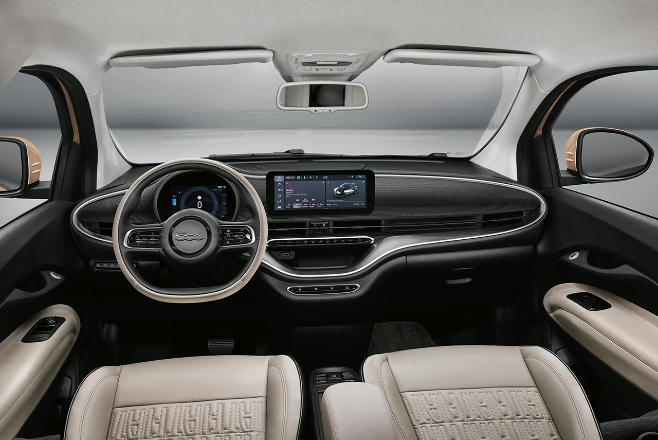Fiat 500e 24 kWh interior view