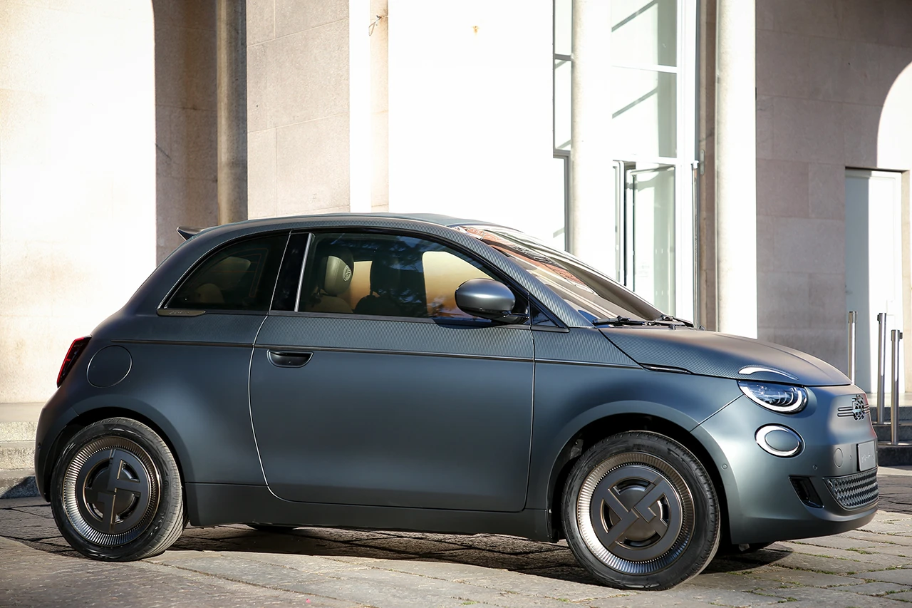 Fiat 500e 24 kWh exterior view