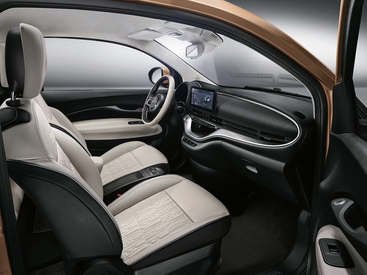 Fiat 500e 24 kWh interior view