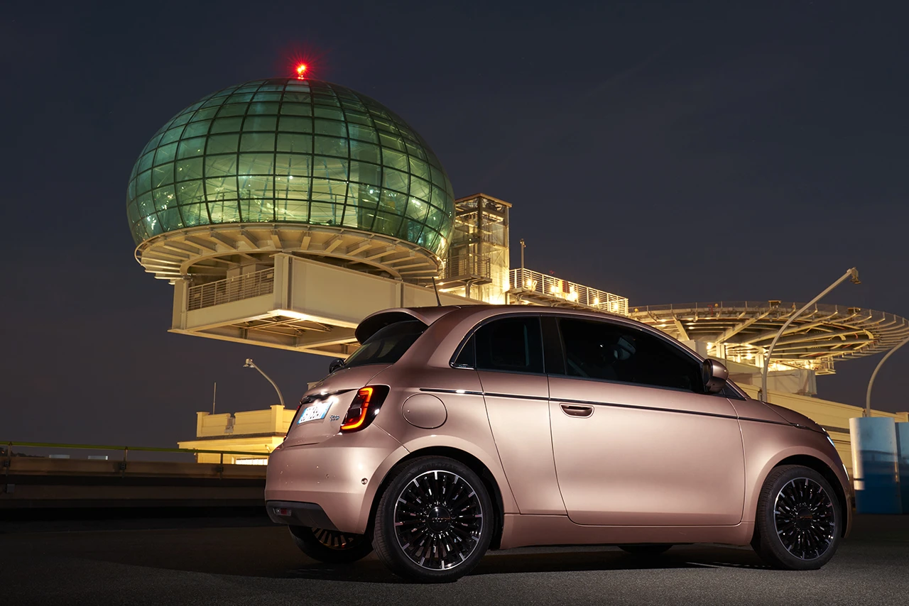 Fiat 500e 24 kWh exterior view