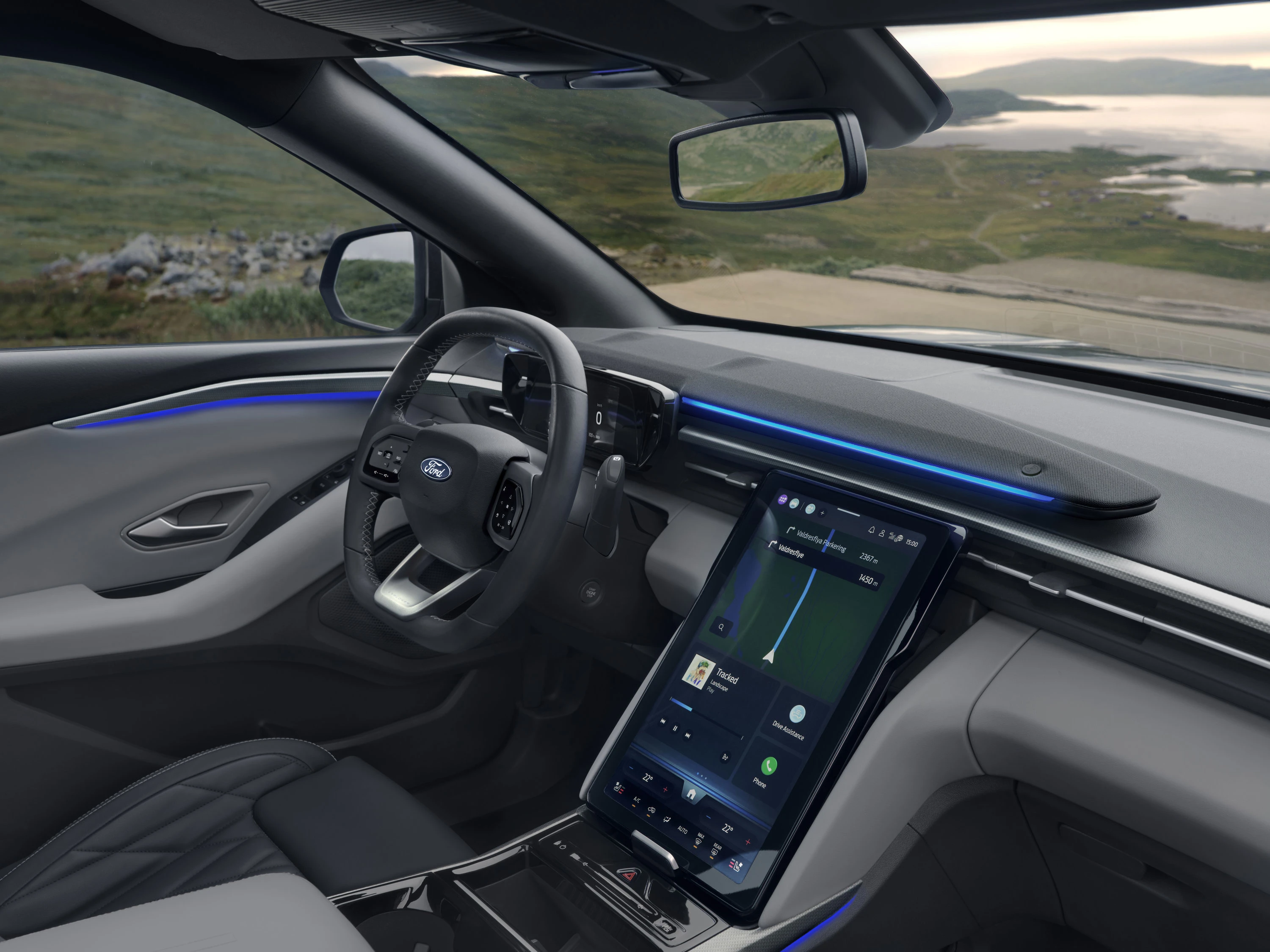 Ford Explorer Extended Range RWD screens view