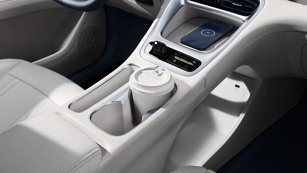 Geely E2 35.4 kWh details view