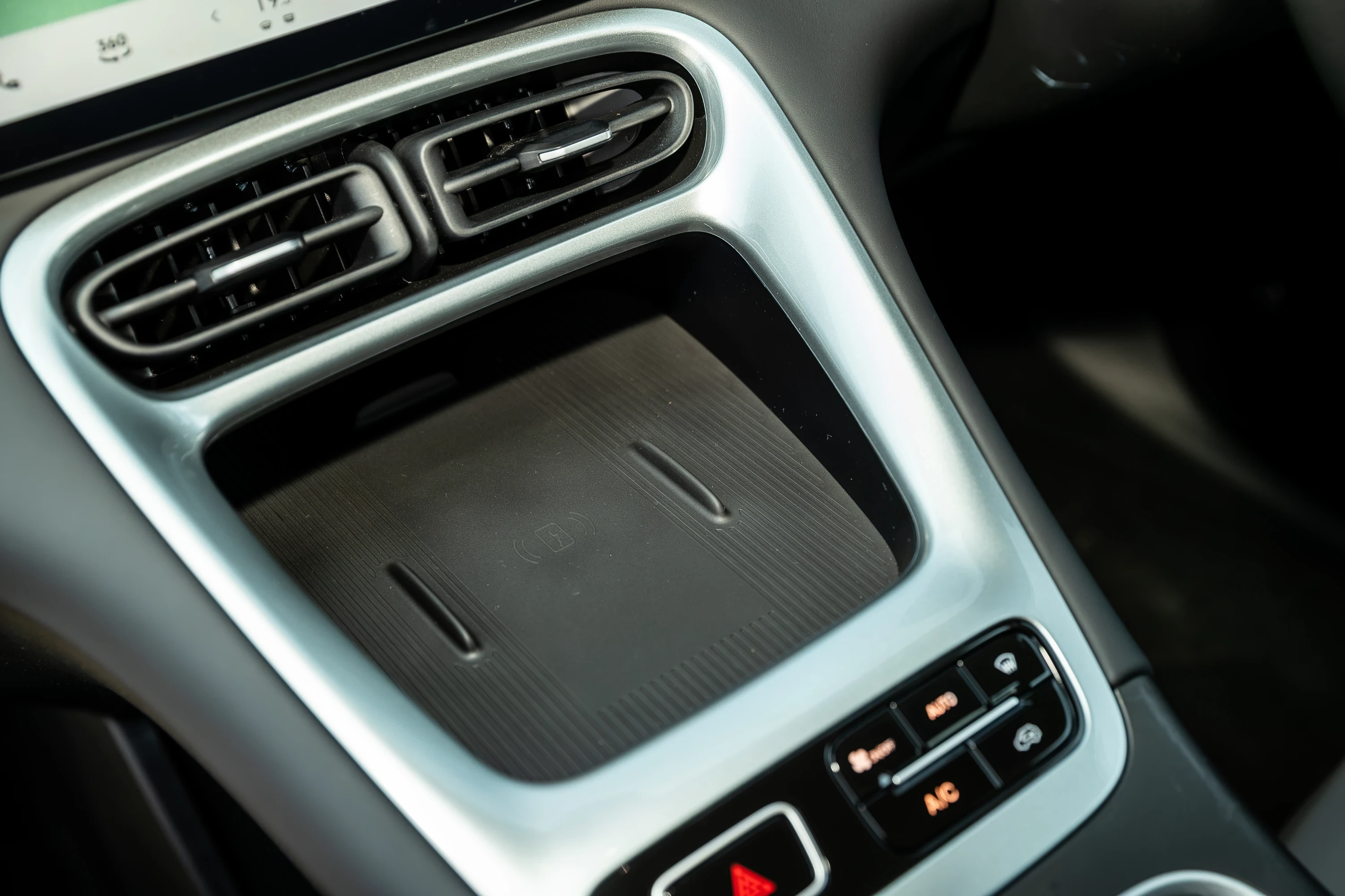 Geely EX2 35.4 kWh details view