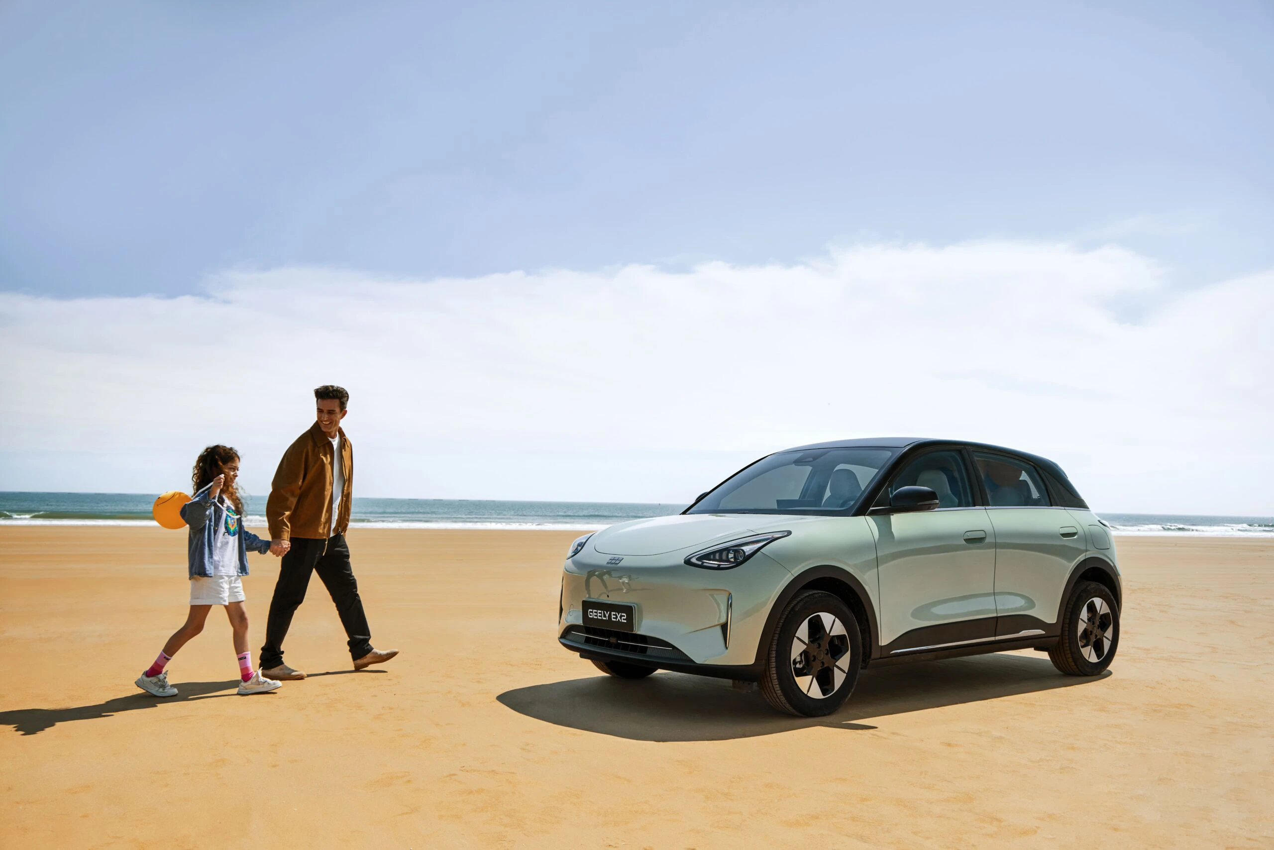 Geely EX2 35.4 kWh lifestyle view