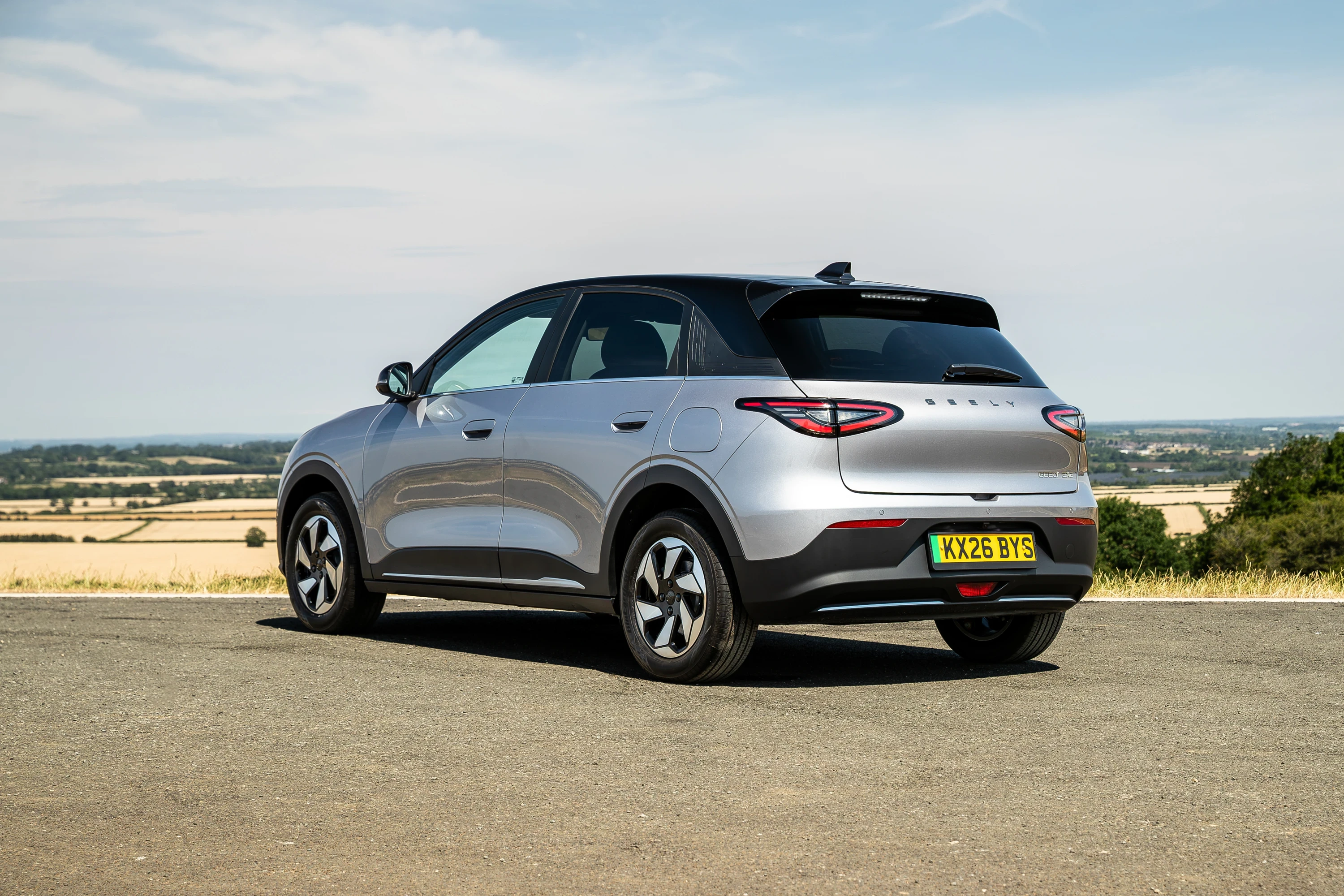 Geely EX2 47.1 kWh exterior view