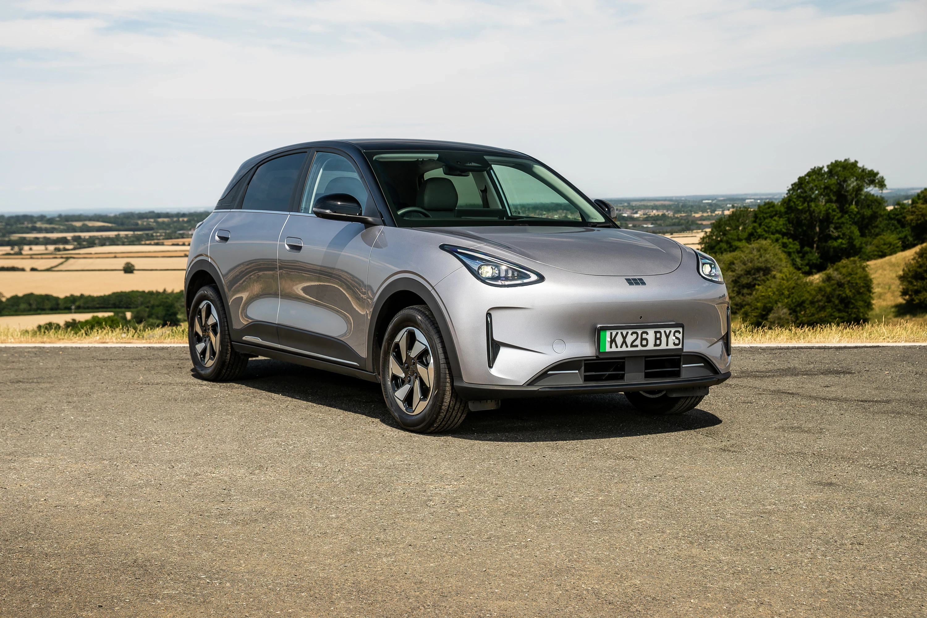 Geely EX2 47.1 kWh exterior view