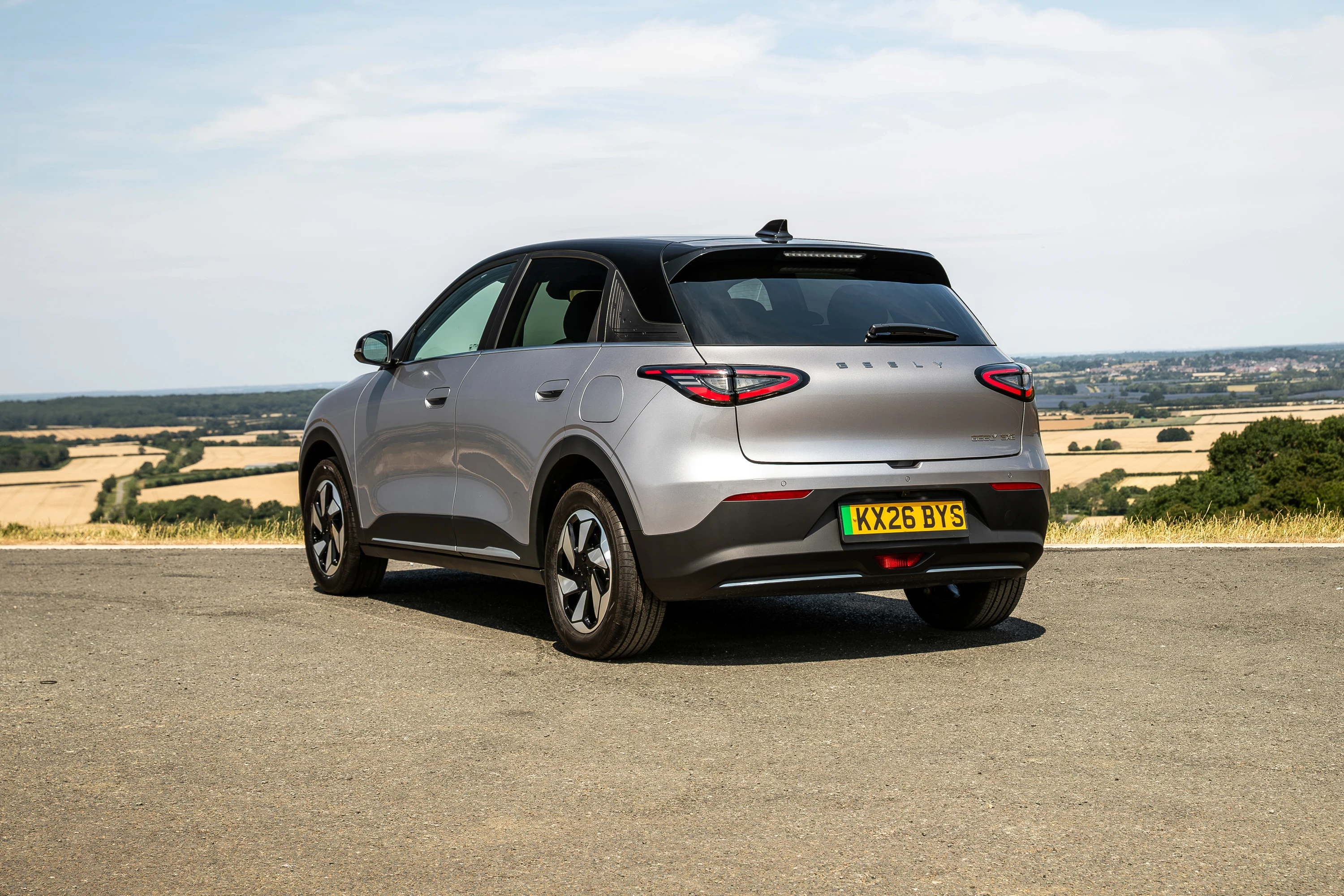 Geely EX2 47.1 kWh exterior view