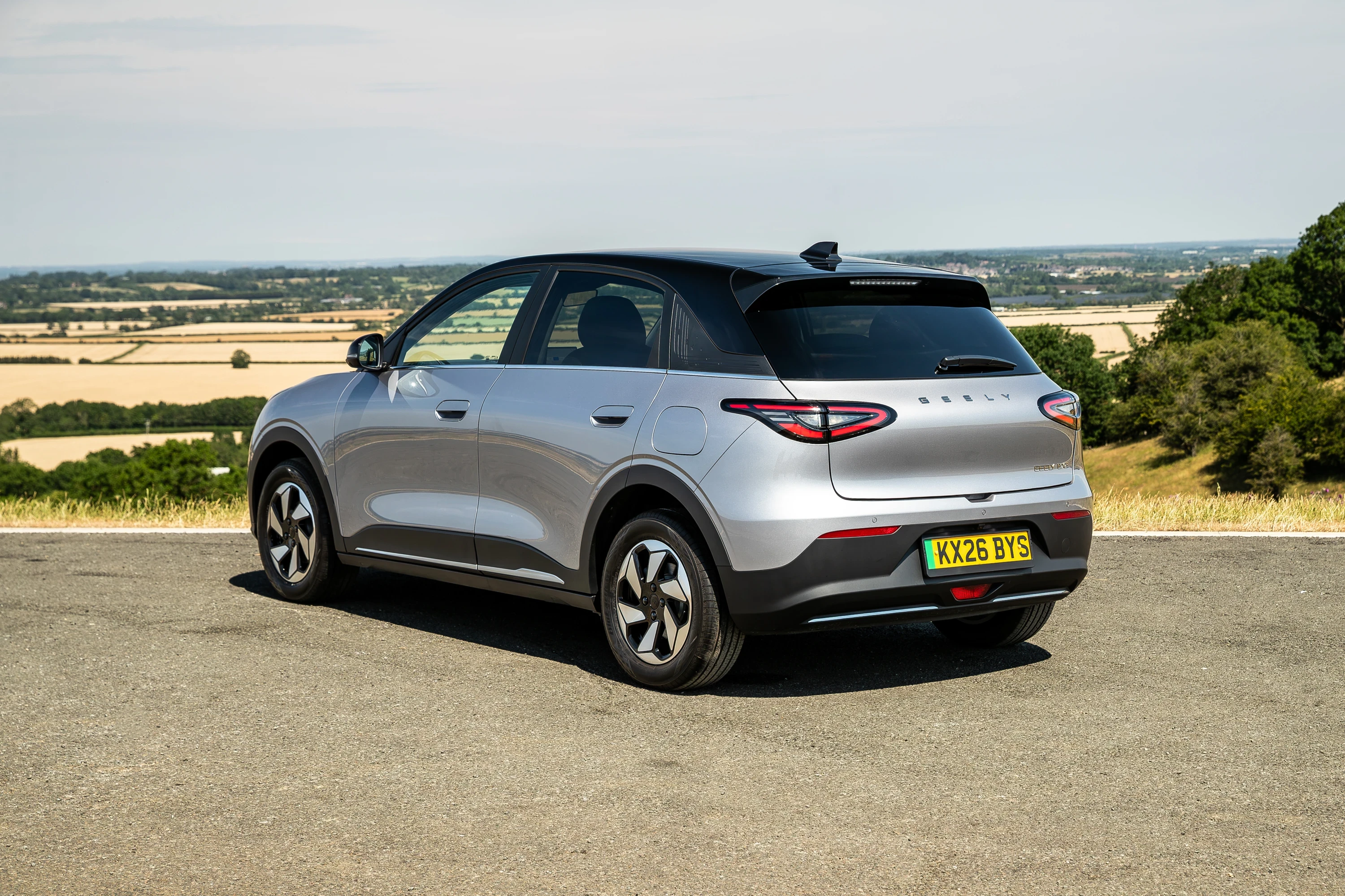 Geely EX2 47.1 kWh exterior view