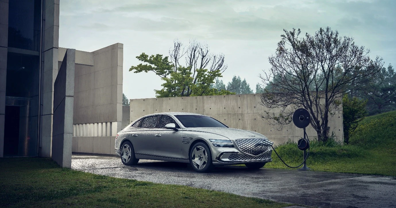 Genesis G80 Electrified AWD exterior view