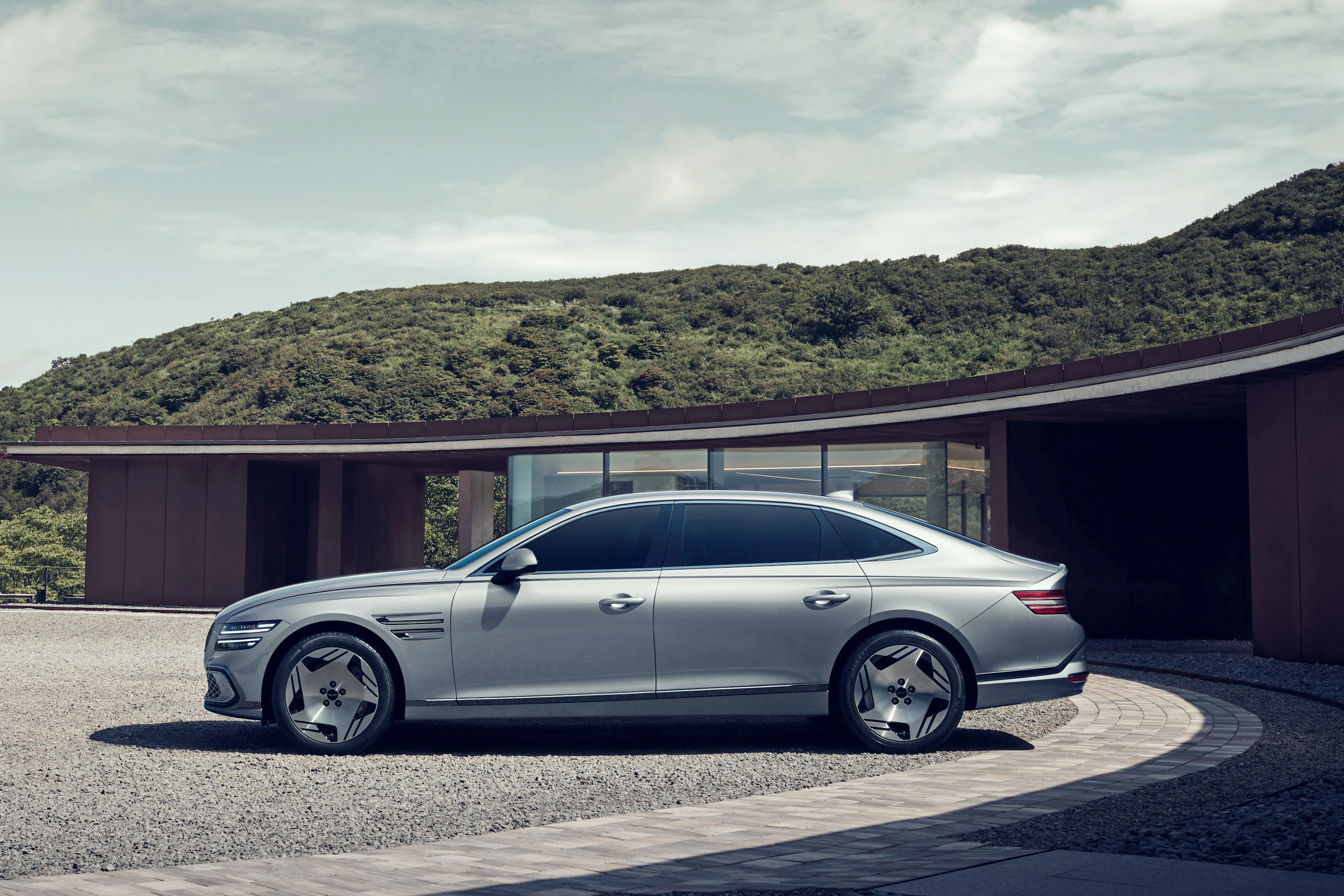 Genesis G80 Electrified AWD exterior view