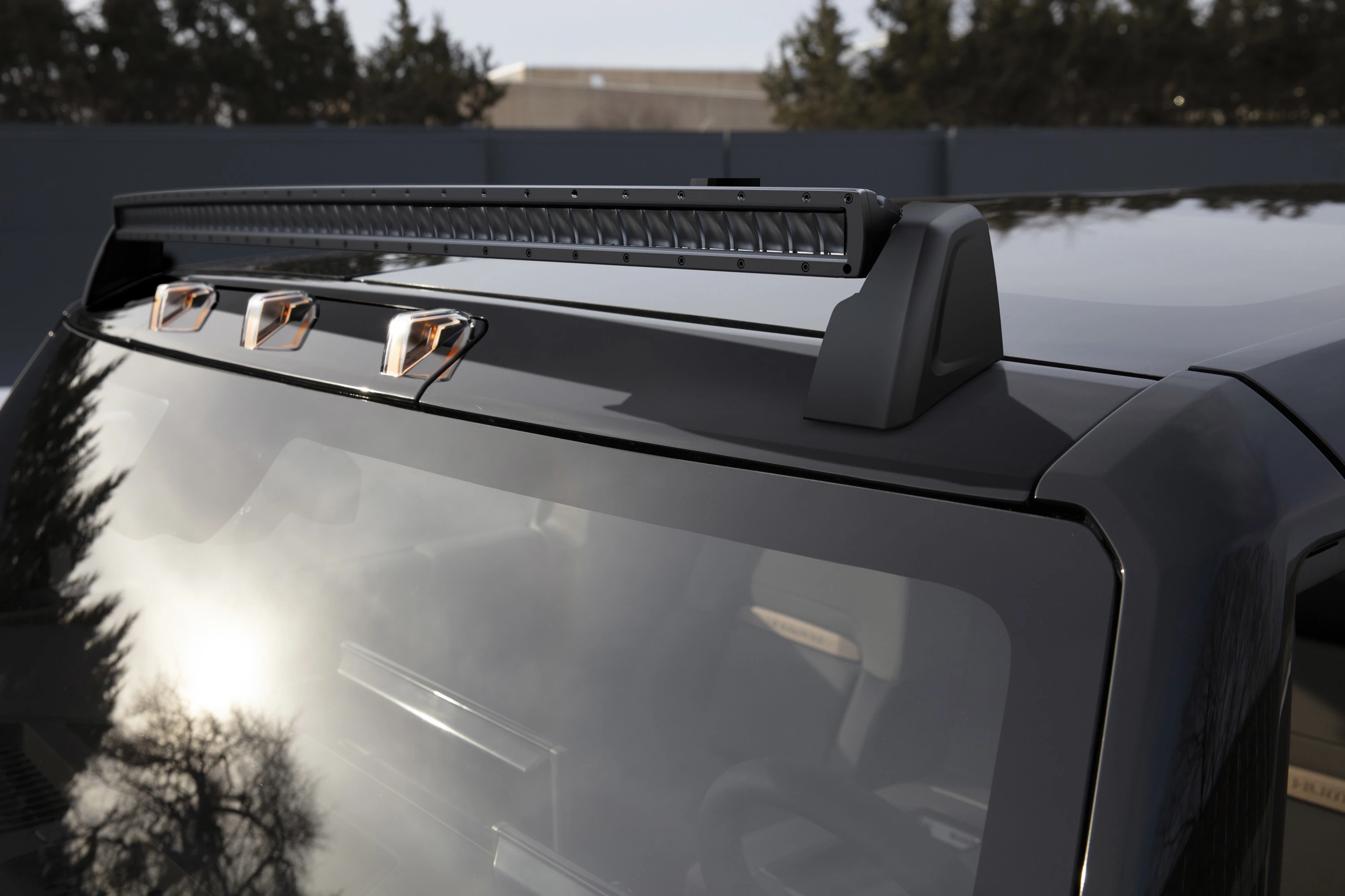 GMC Hummer EV SUV 3x details view