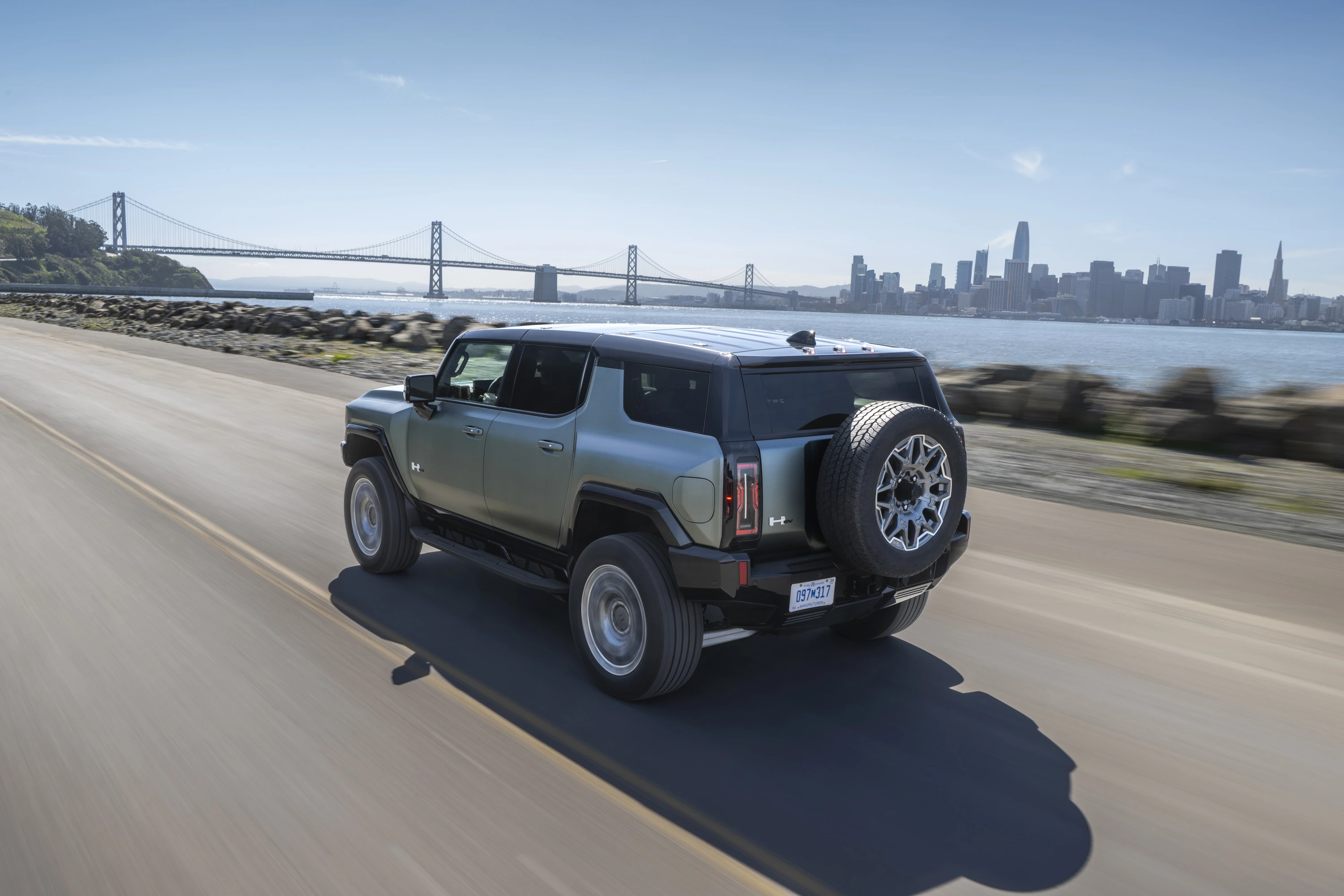 GMC Hummer EV SUV 3x dynamic view