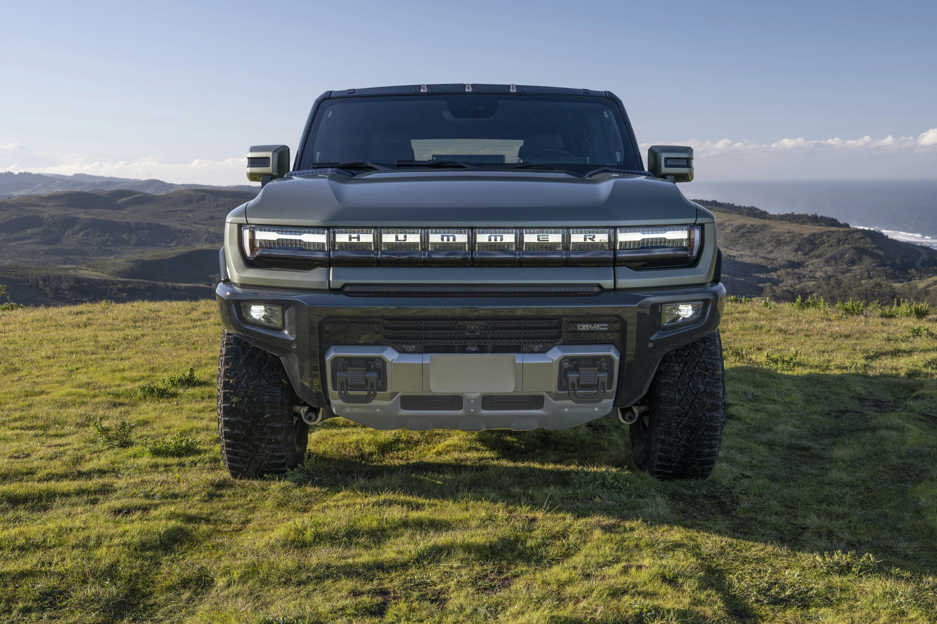 GMC Hummer EV SUV 3x exterior view