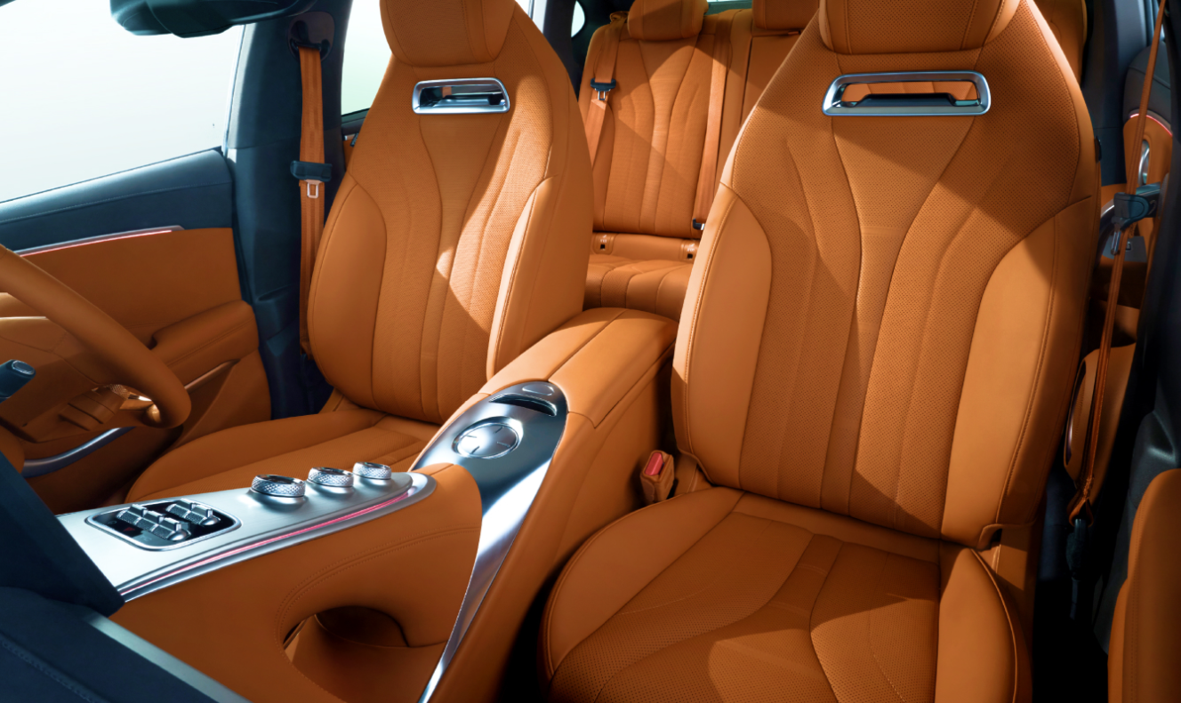 GWM ORA 07 Pro+ frontseats view