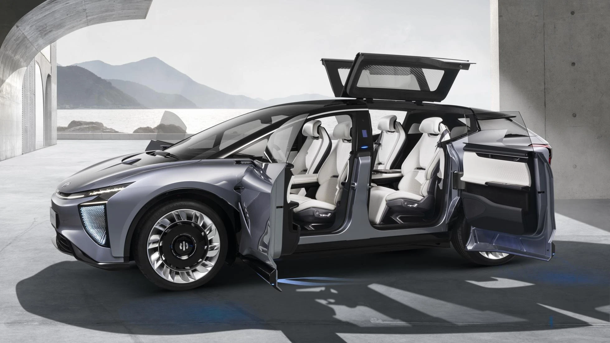 HiPhi X 4 Seater exterior view
