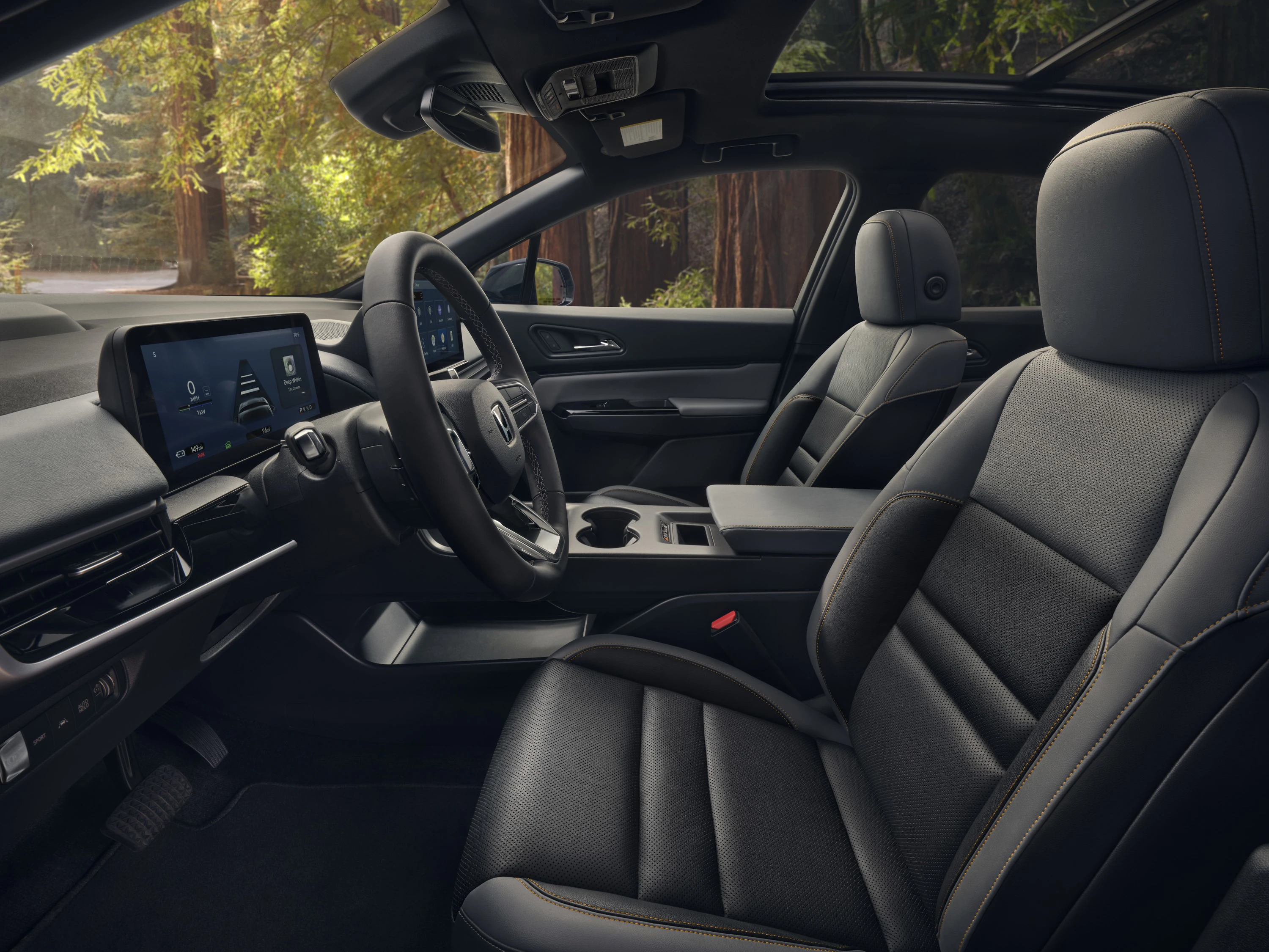 Honda Prologue AWD frontseats view