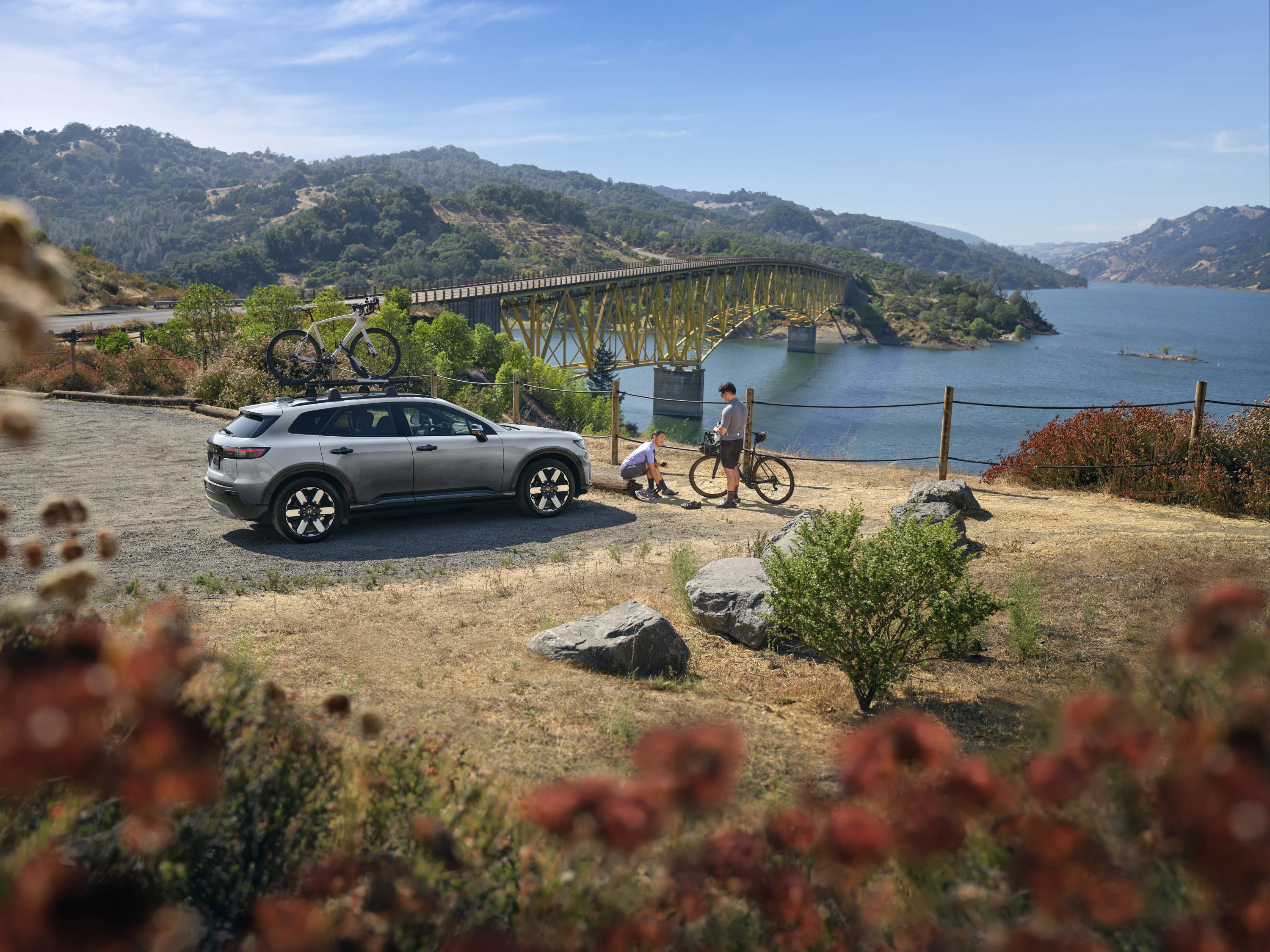 Honda Prologue FWD bikerack view