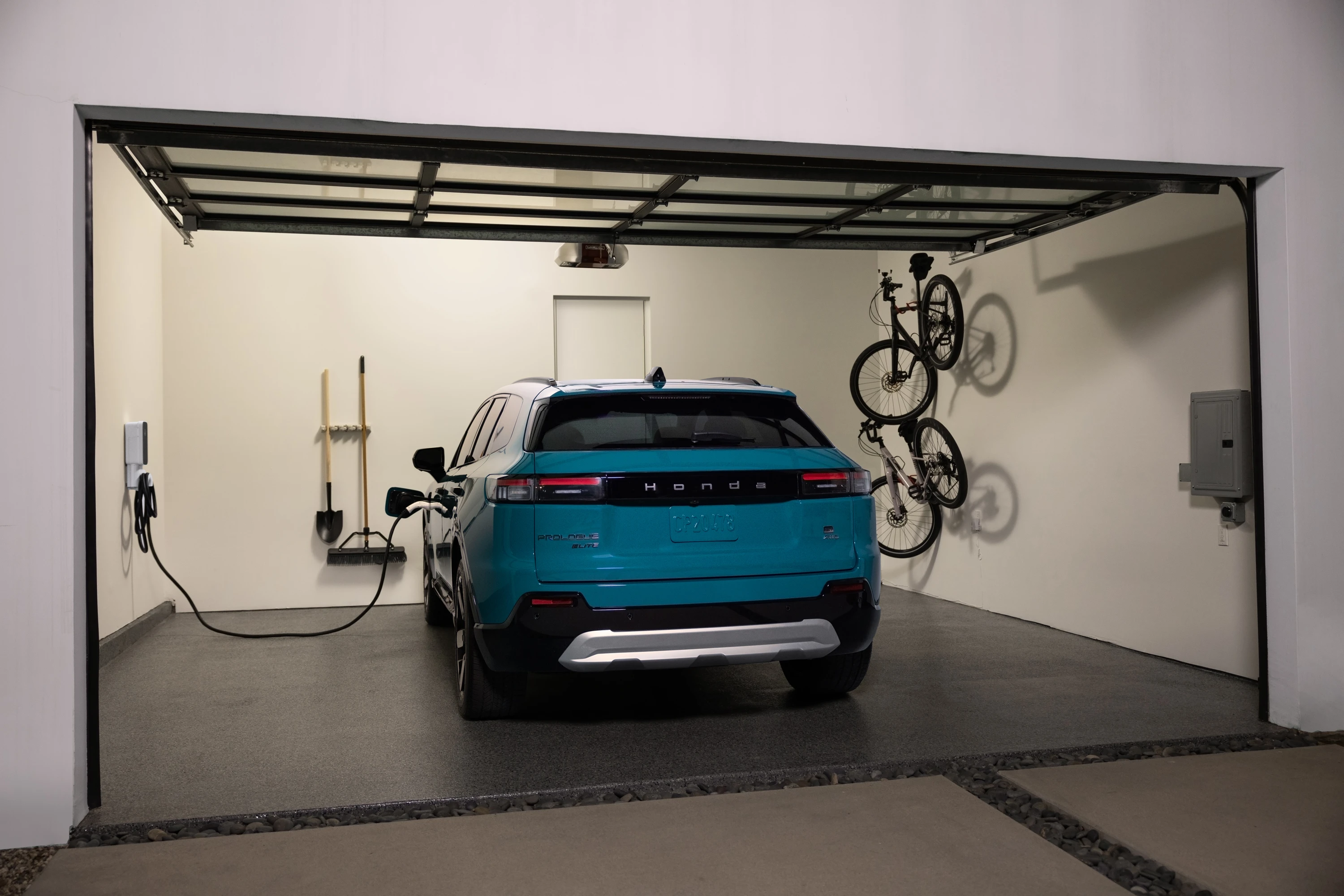 Honda Prologue FWD charging view