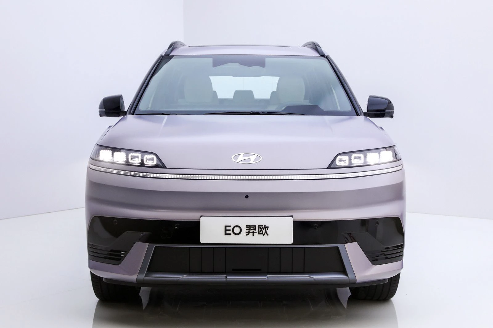 Hyundai Elexio 64.2 kWh FWD headlights view