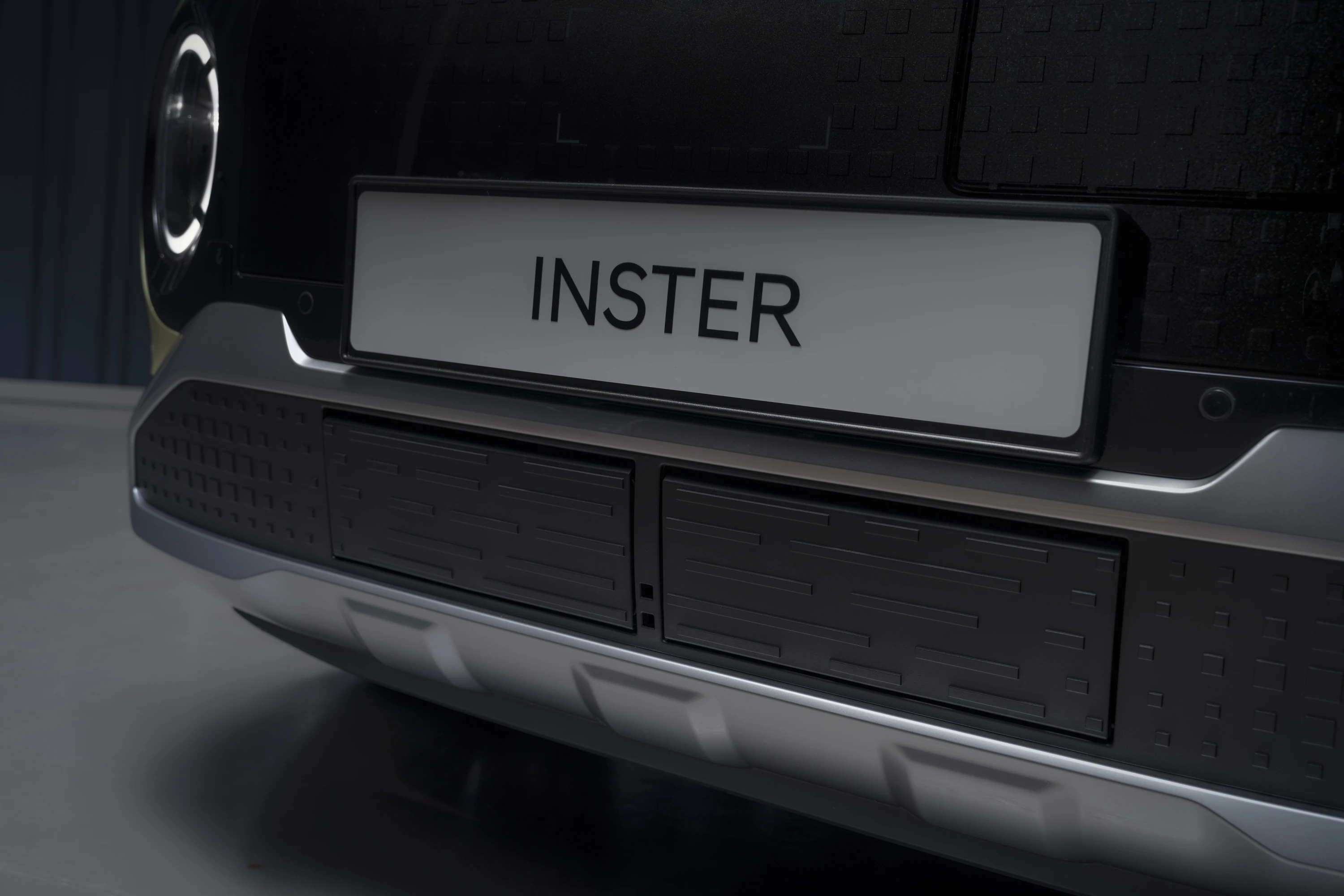 Hyundai INSTER Long Range details view