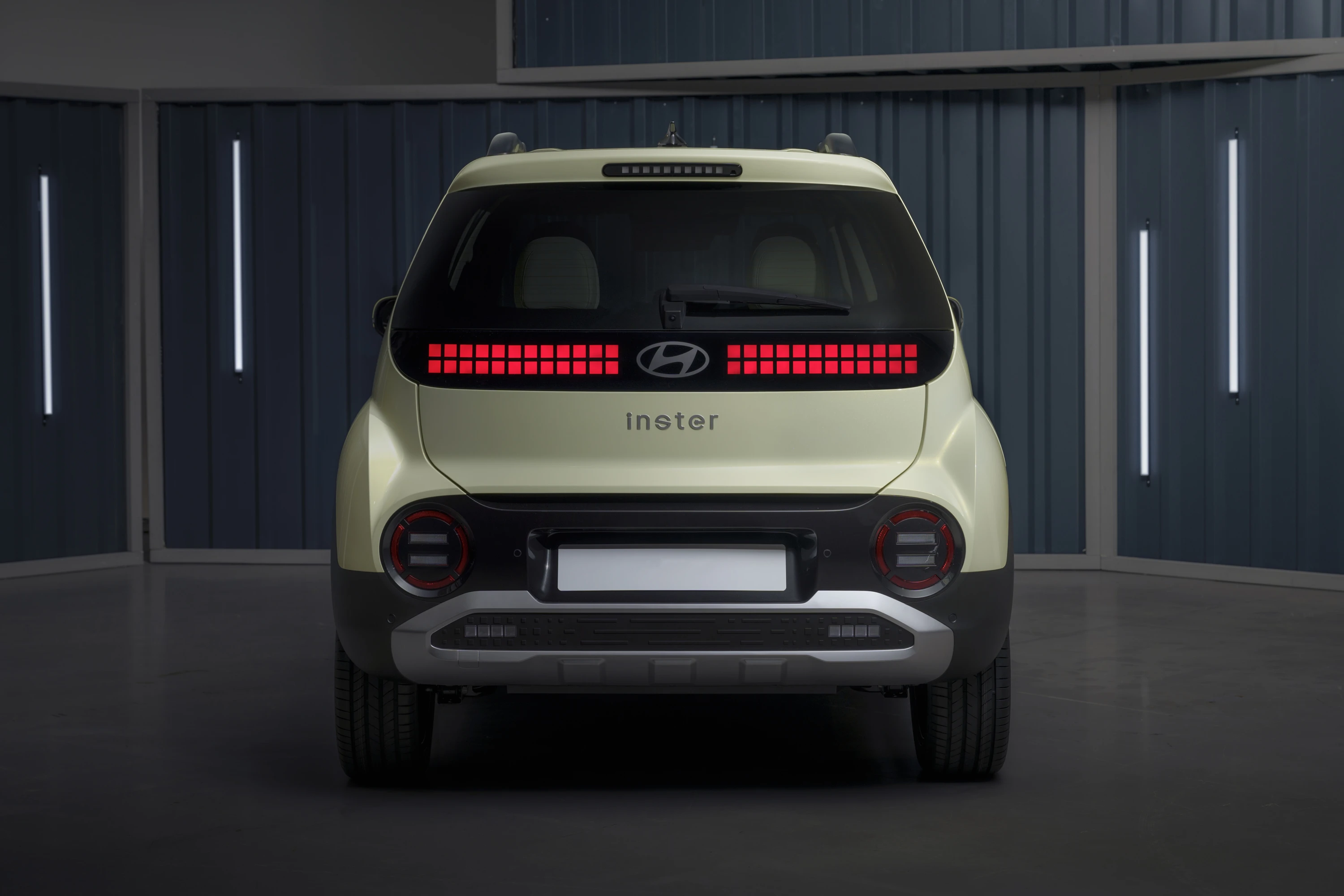 Hyundai INSTER Standard Range exterior view