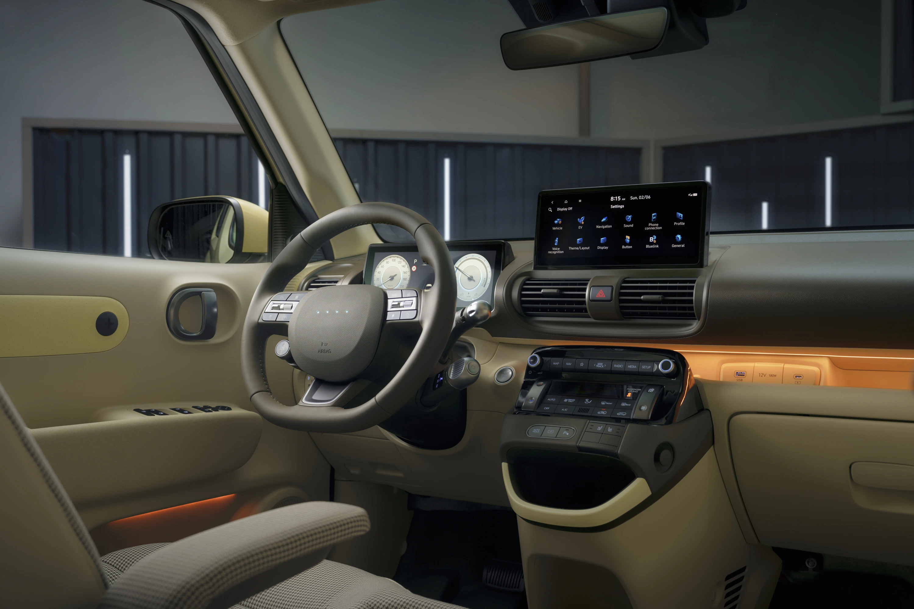 Hyundai INSTER Standard Range interior view